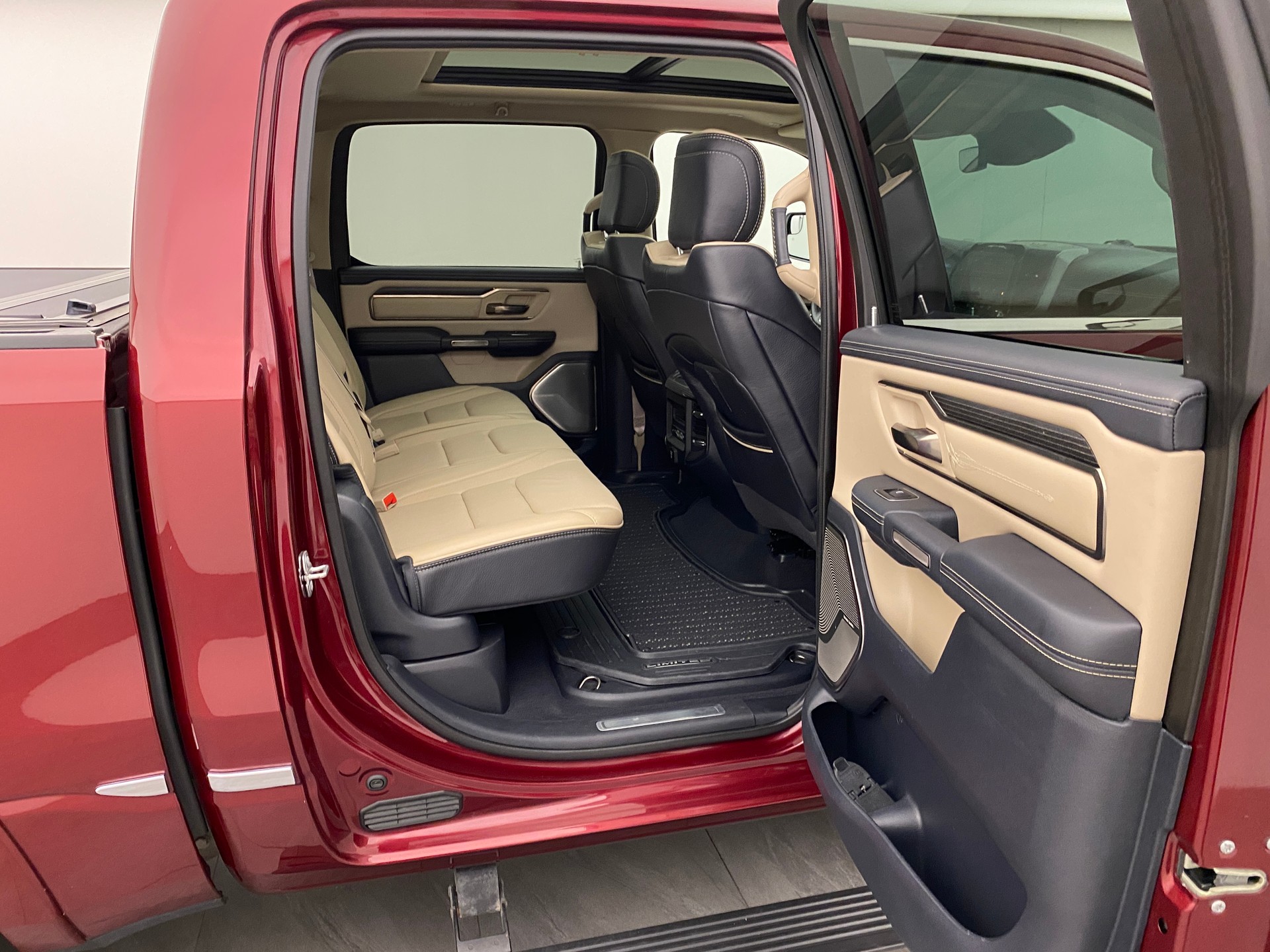 DODGE RAM 1500 5.7 Limited Crew Cab-image-12
