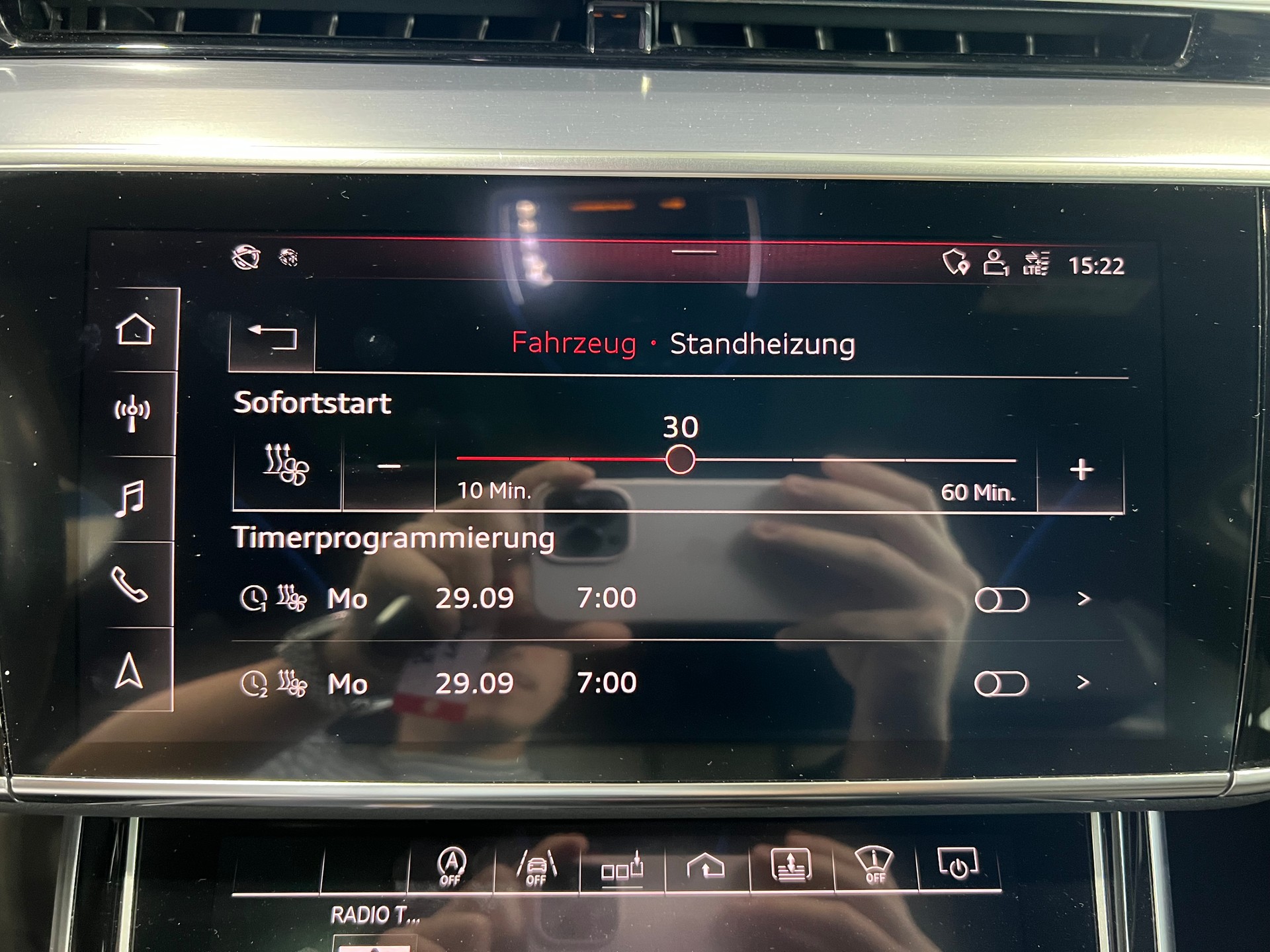 AUDI A8 55 TFSI quattro**Panodach,Head Up,Standheizung,Luftfahrwerk**Neues Modell**-image-13
