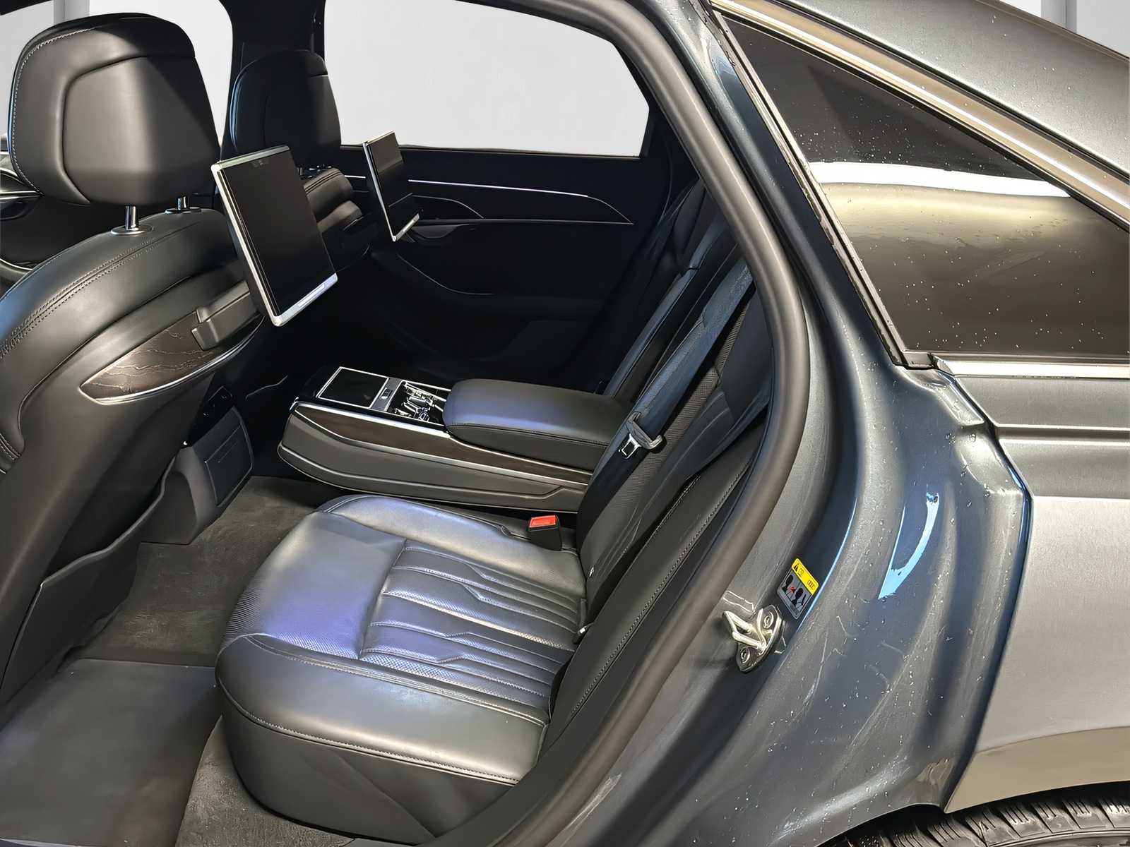 AUDI A8 55 TFSI quattro**Panodach,Head Up,Standheizung,Luftfahrwerk**Neues Modell**-image-8