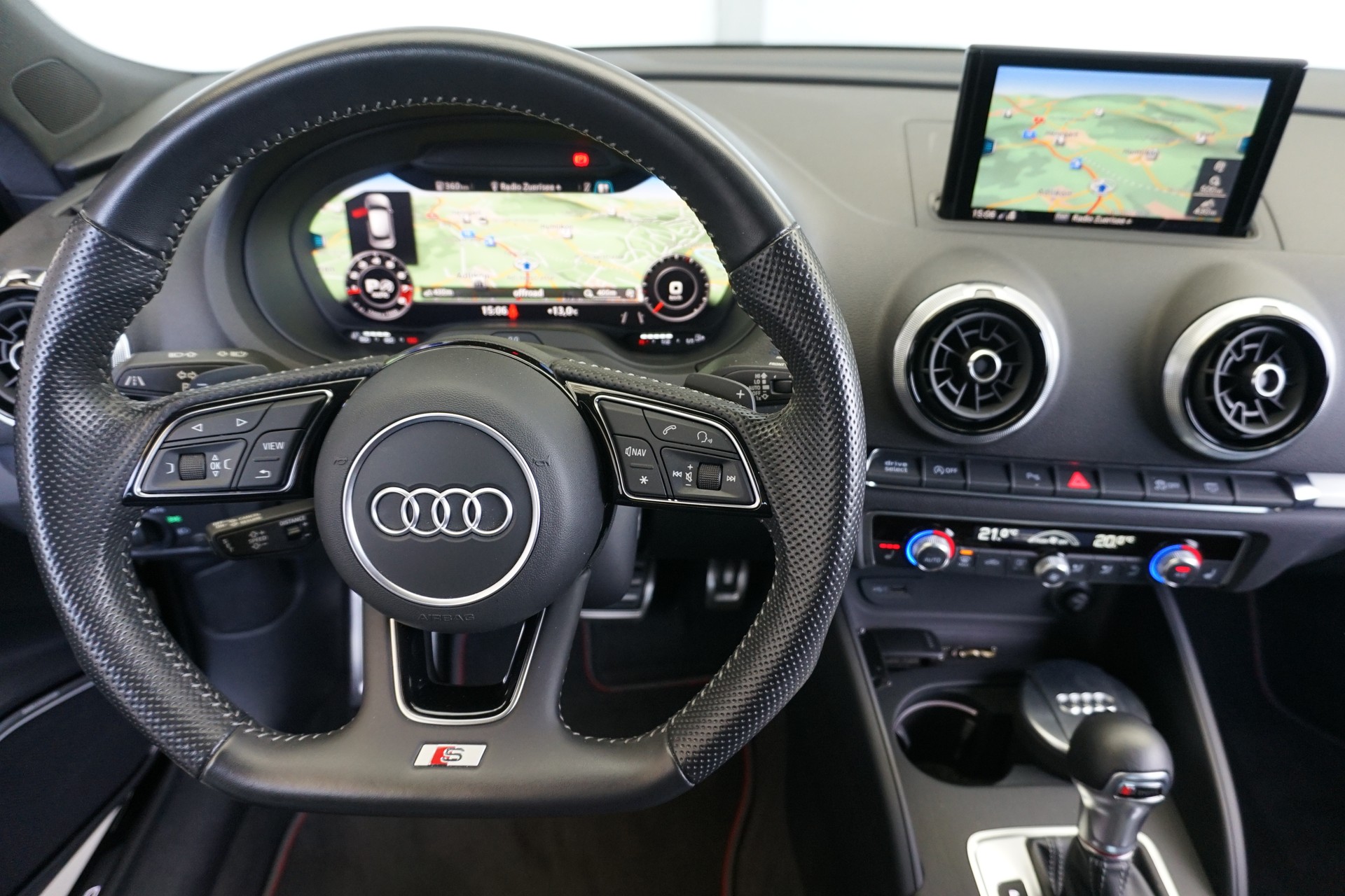 AUDI S3 SB 2.0 TFSI quattro 310PS DSG-Automat-image-14