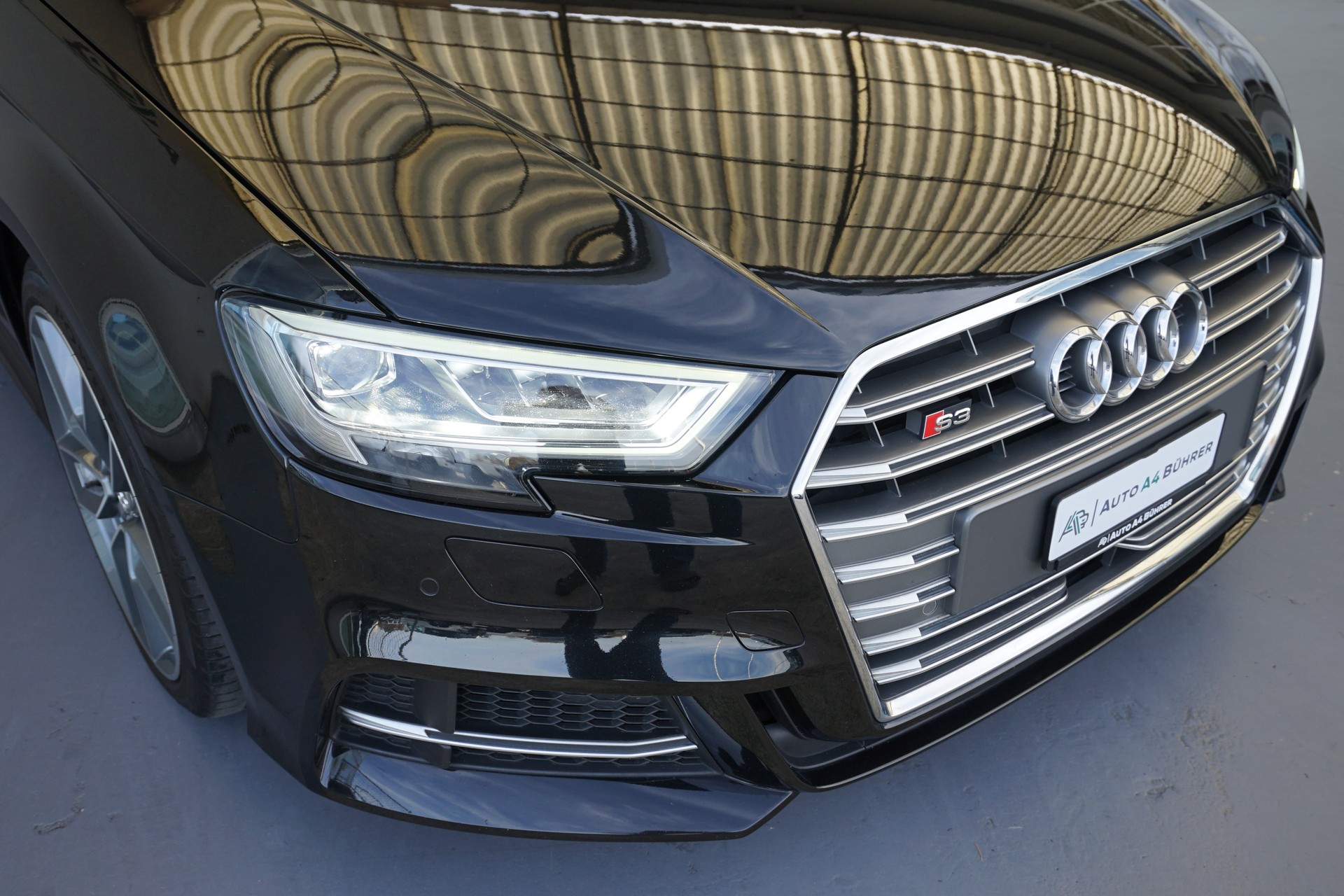 AUDI S3 SB 2.0 TFSI quattro 310PS DSG-Automat-image-3