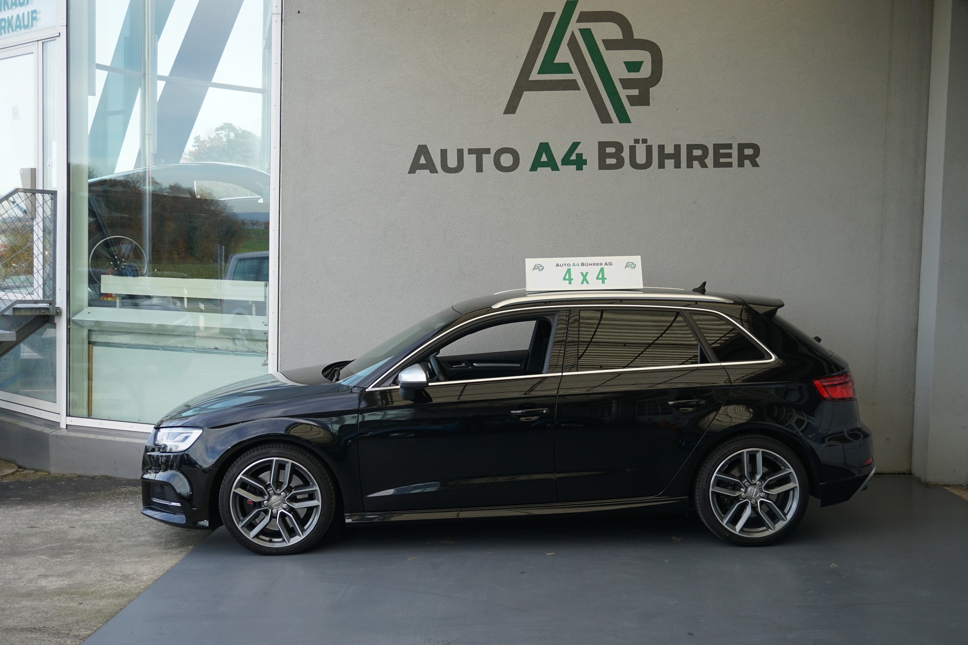 AUDI S3 SB 2.0 TFSI quattro 310PS DSG-Automat-image-0
