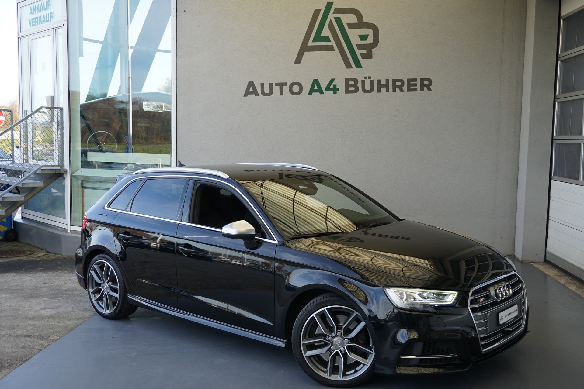 AUDI S3 SB 2.0 TFSI quattro 310PS DSG-Automat-image-1
