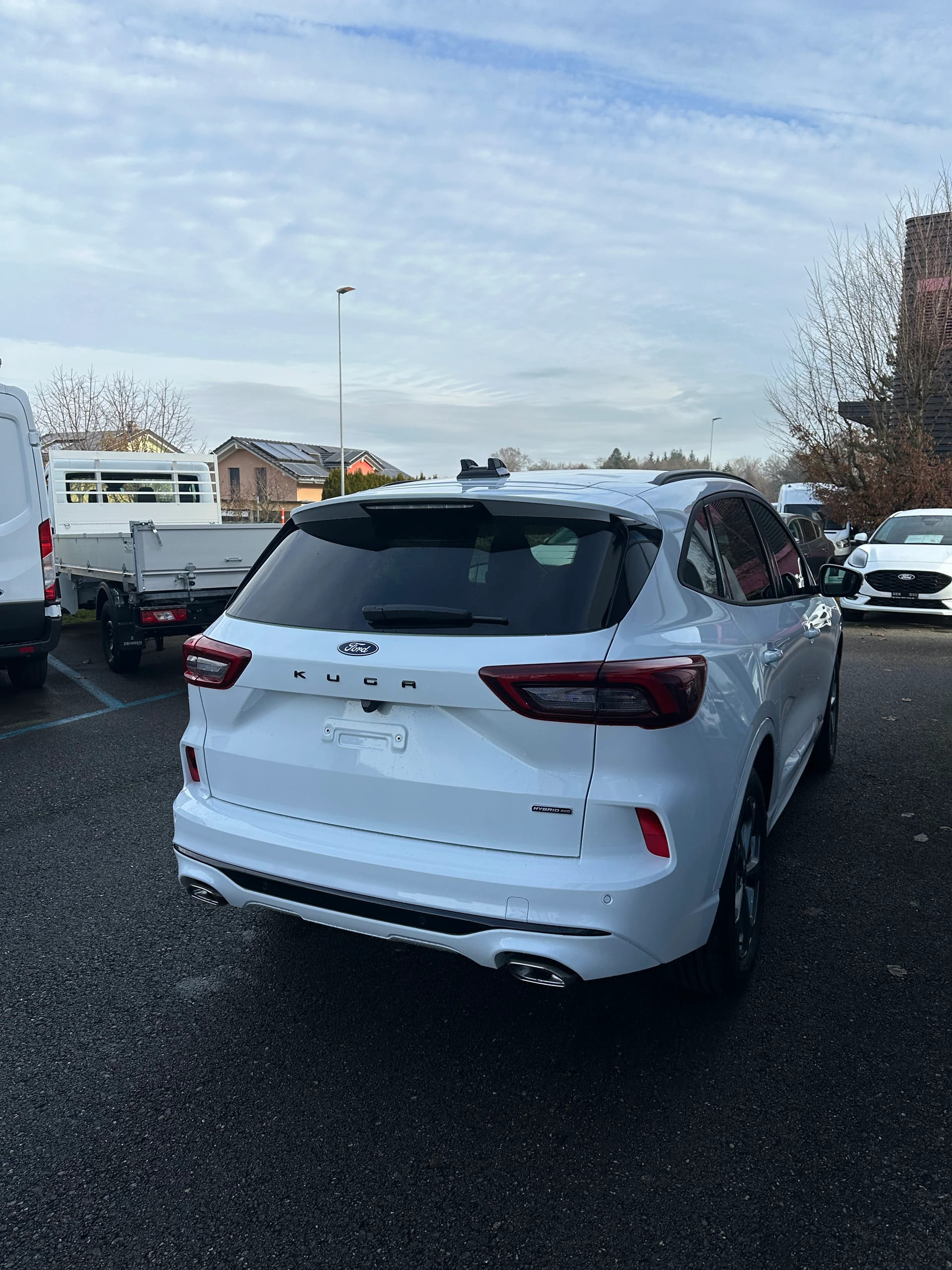 FORD Kuga 2.5 Hybrid ST-Line X 4x4 FHEV-image-5