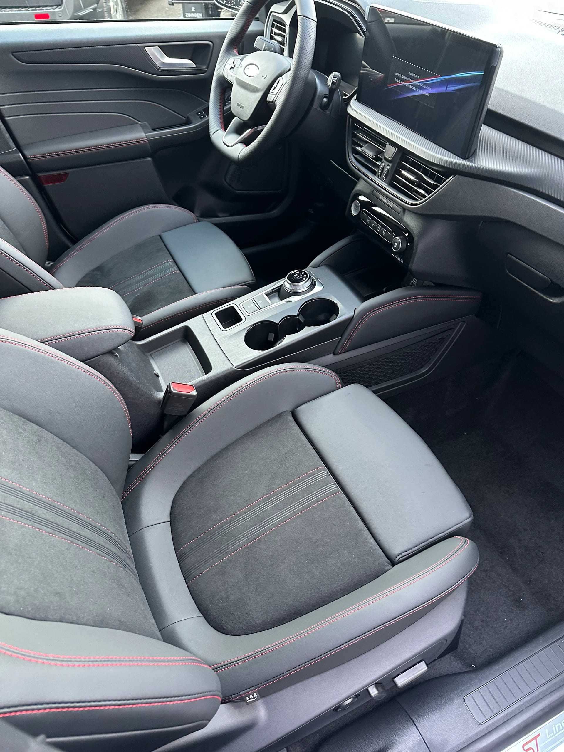 FORD Kuga 2.5 Hybrid ST-Line X 4x4 FHEV-image-12