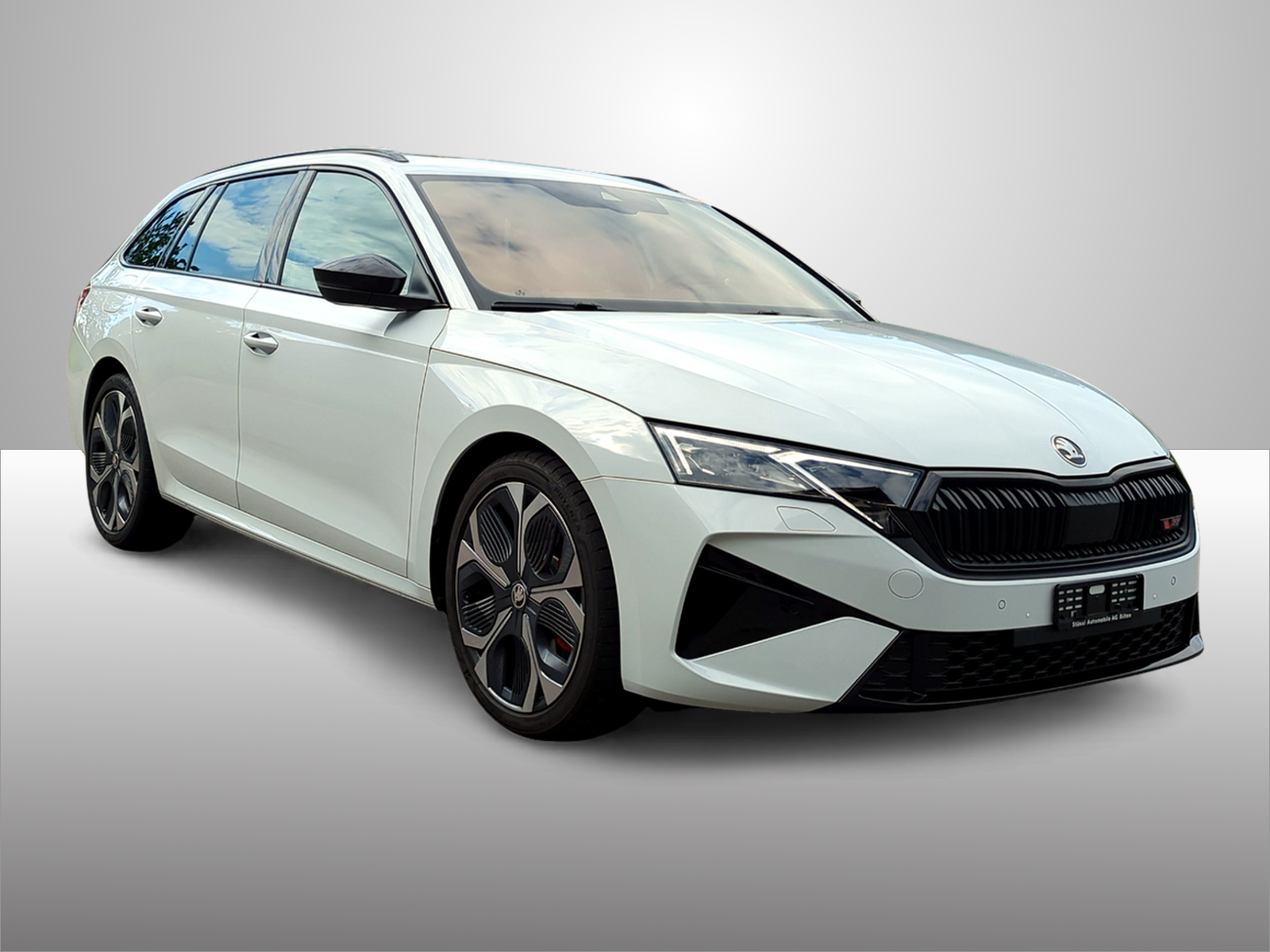 SKODA Octavia Combi 2.0 TSI DSG RS-image-6