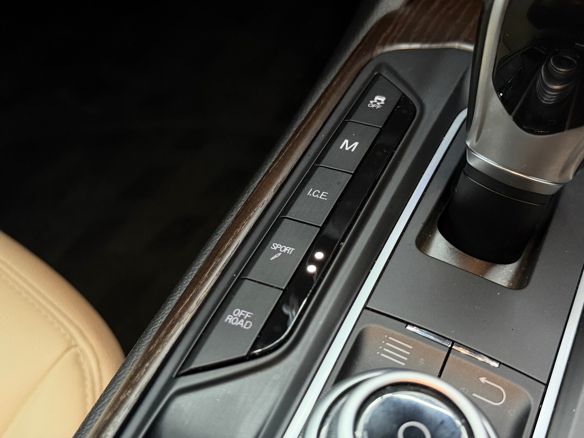 MASERATI Levante S 3.0 V6 Automatica-image-16