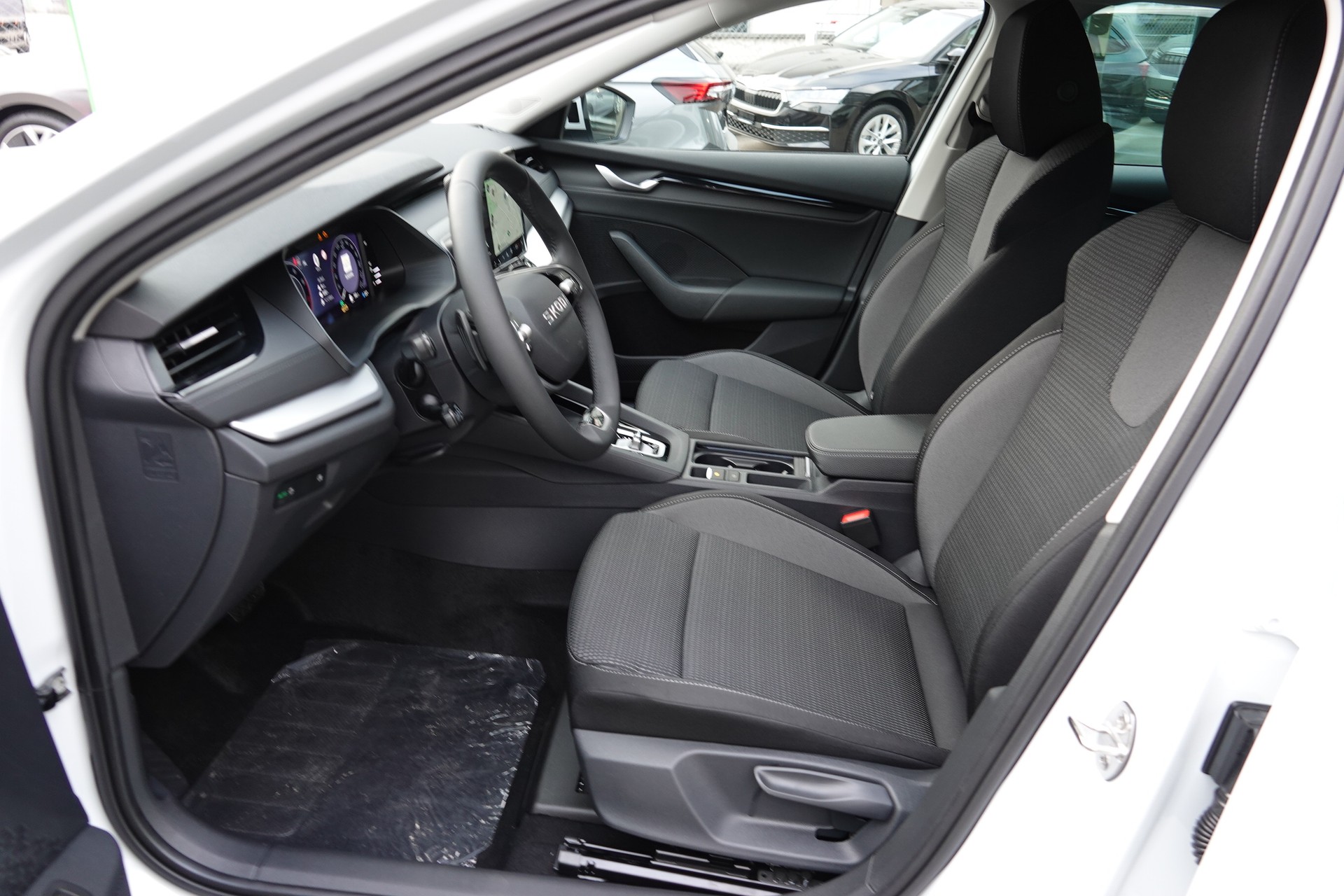 SKODA Octavia 1.5 TSI mHEV Sel.-image-11