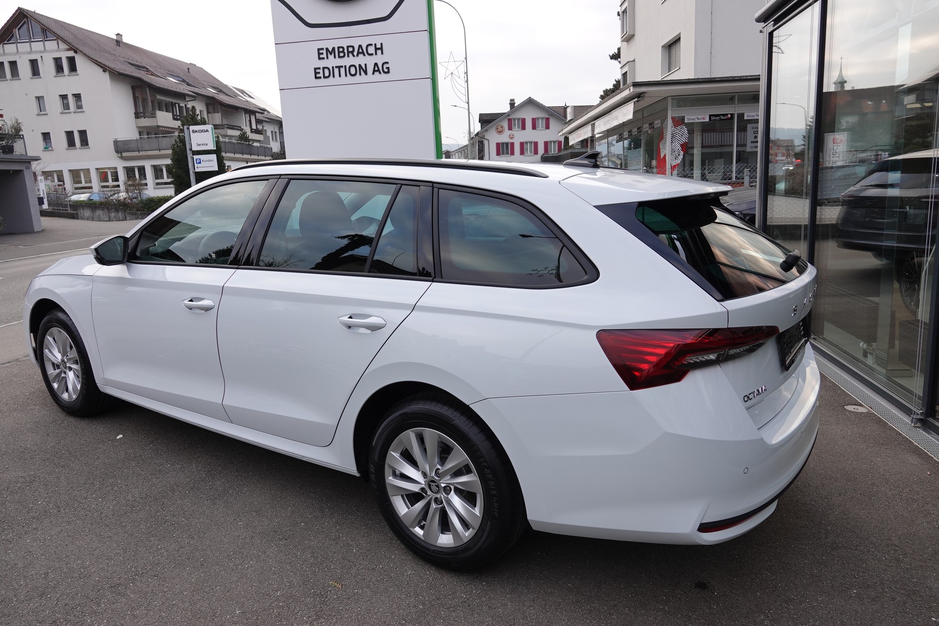 SKODA Octavia 1.5 TSI mHEV Sel.-image-6