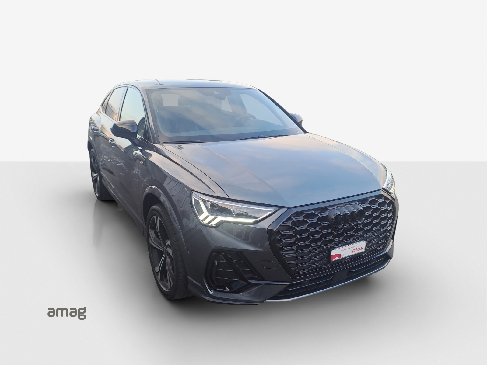 AUDI Q3 Sportback 45 TFSI e S line Attraction S-tronic-image-16