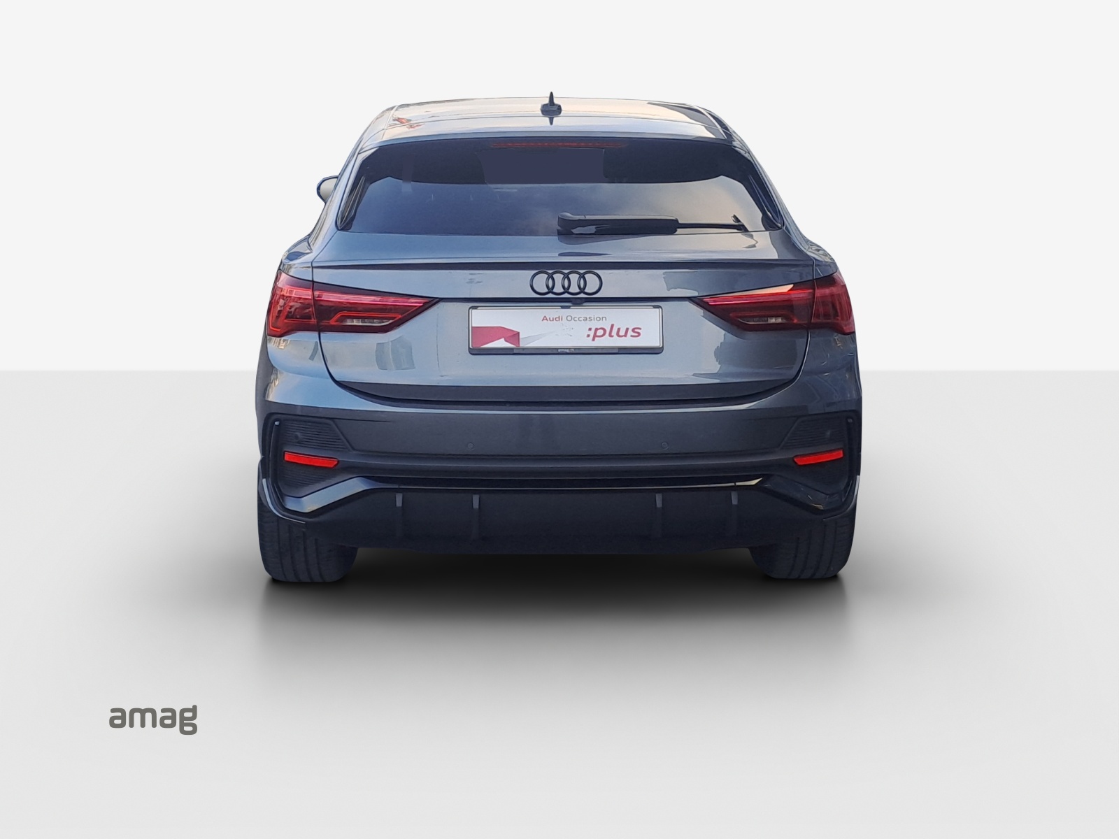 AUDI Q3 Sportback 45 TFSI e S line Attraction S-tronic-image-4