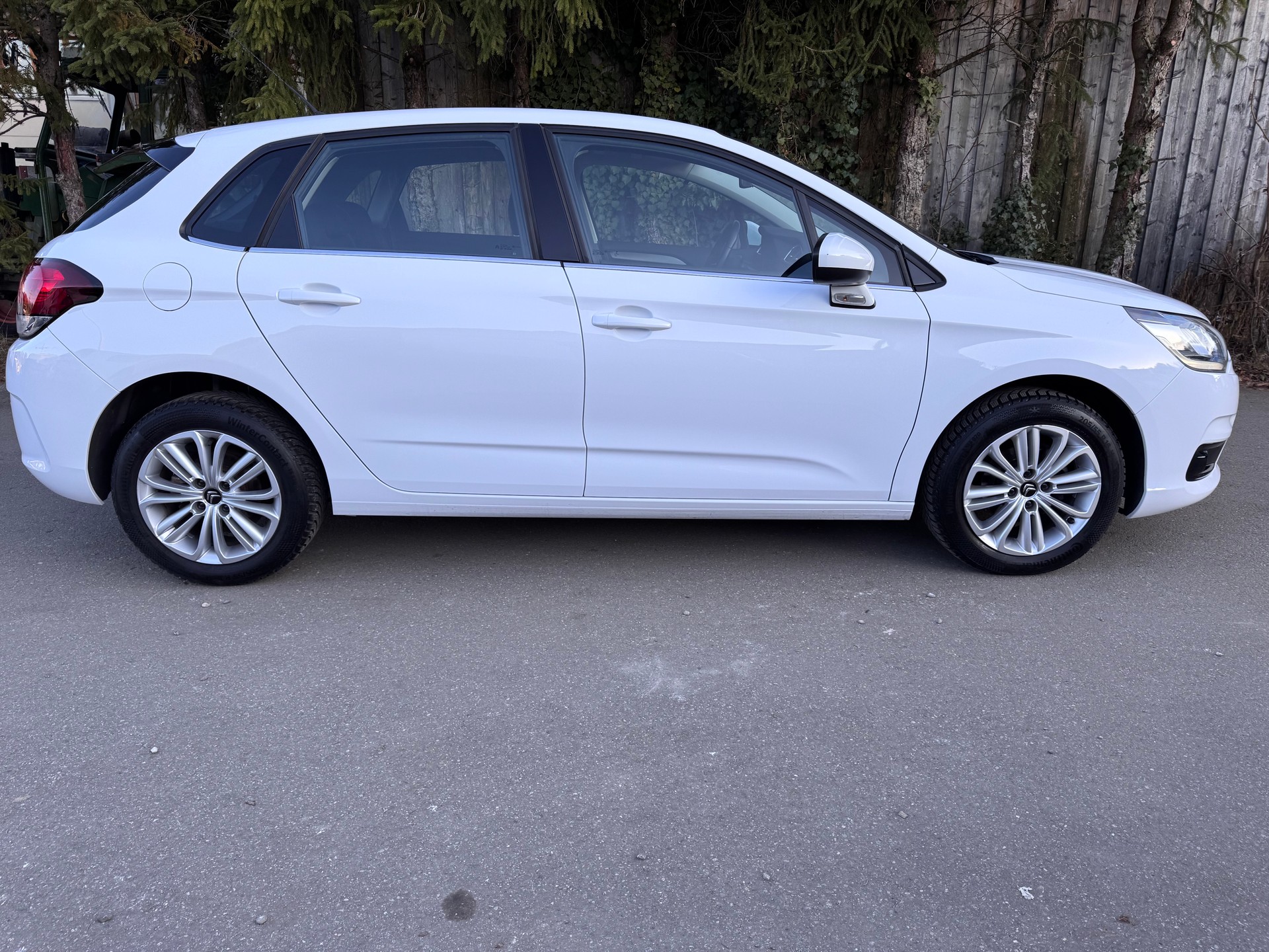 CITROEN C4 1.2 Pure Tech Feel-image-2