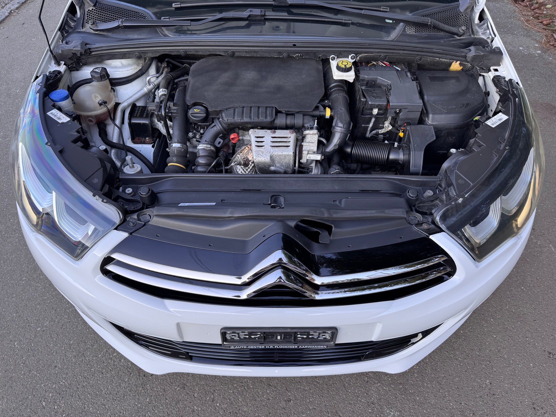 CITROEN C4 1.2 Pure Tech Feel-image-6