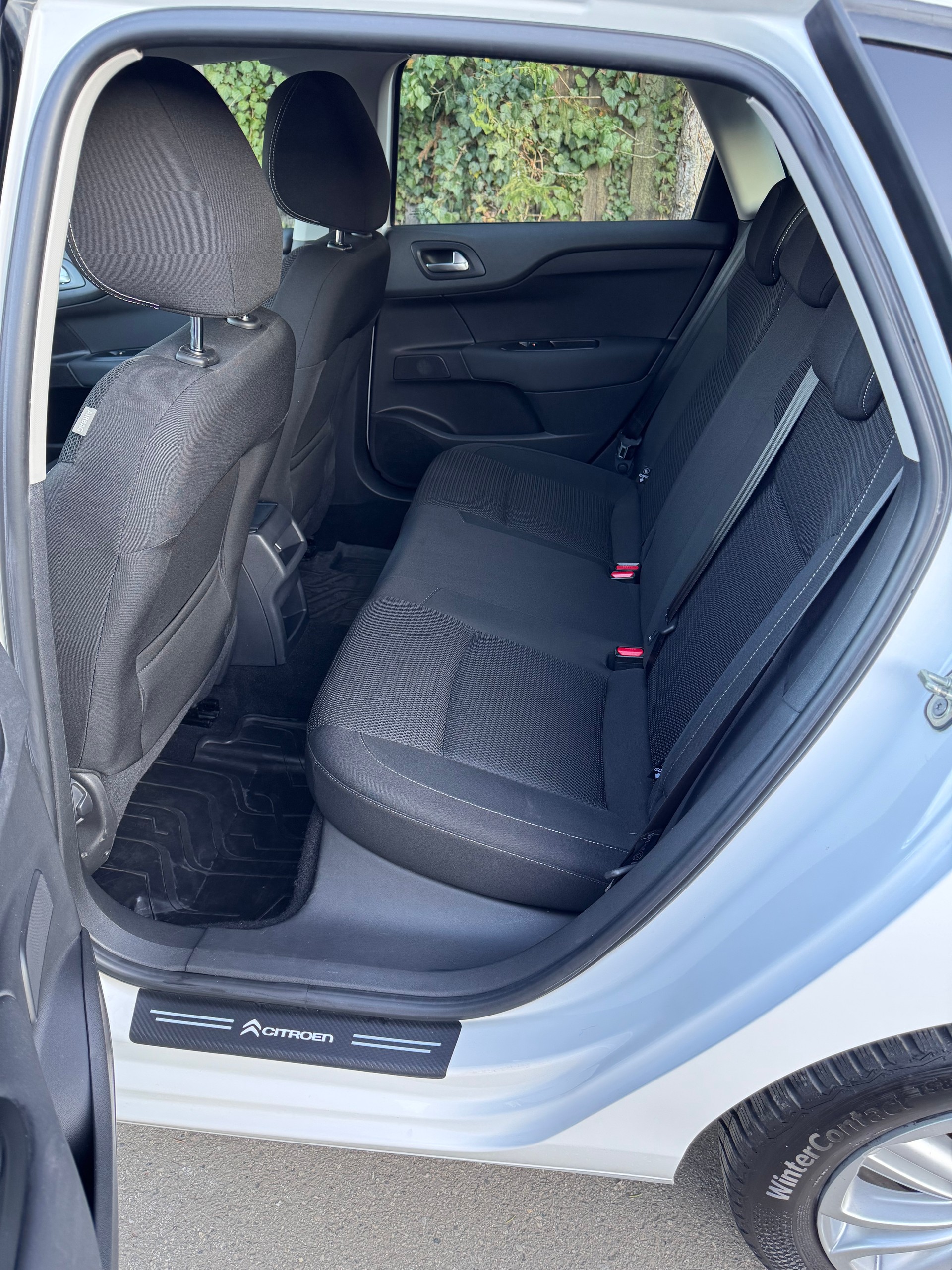 CITROEN C4 1.2 Pure Tech Feel-image-11