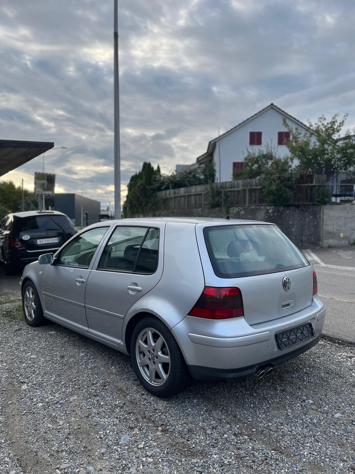 VW Golf 2.8 Highline 4Motion-image-3