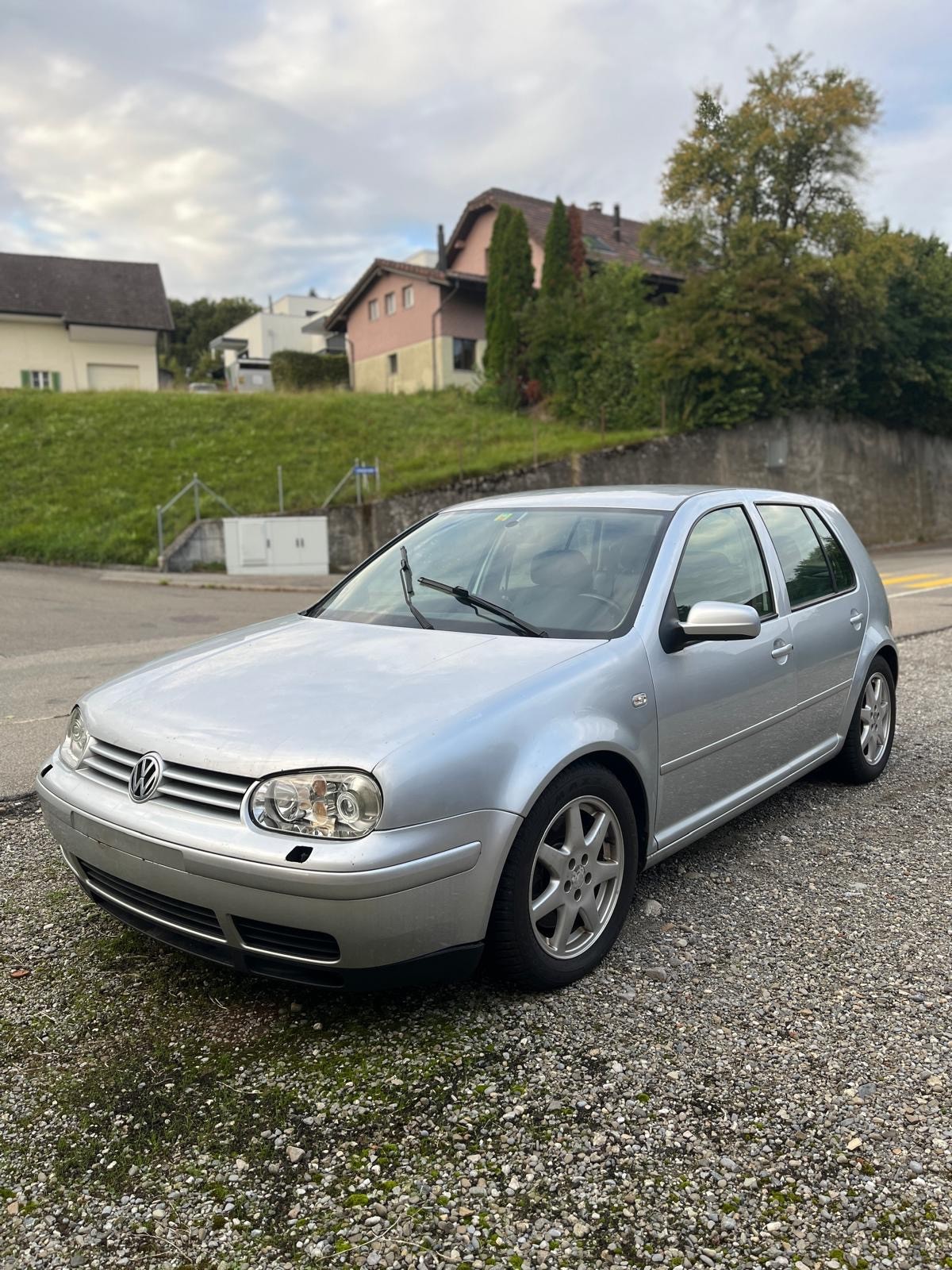 VW Golf 2.8 Highline 4Motion-image-1