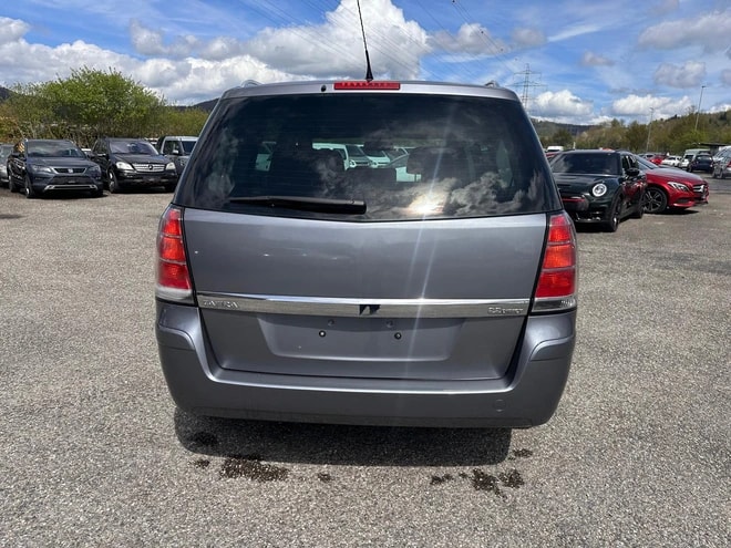 OPEL Zafira 2.2i 16V Enjoy-image-3