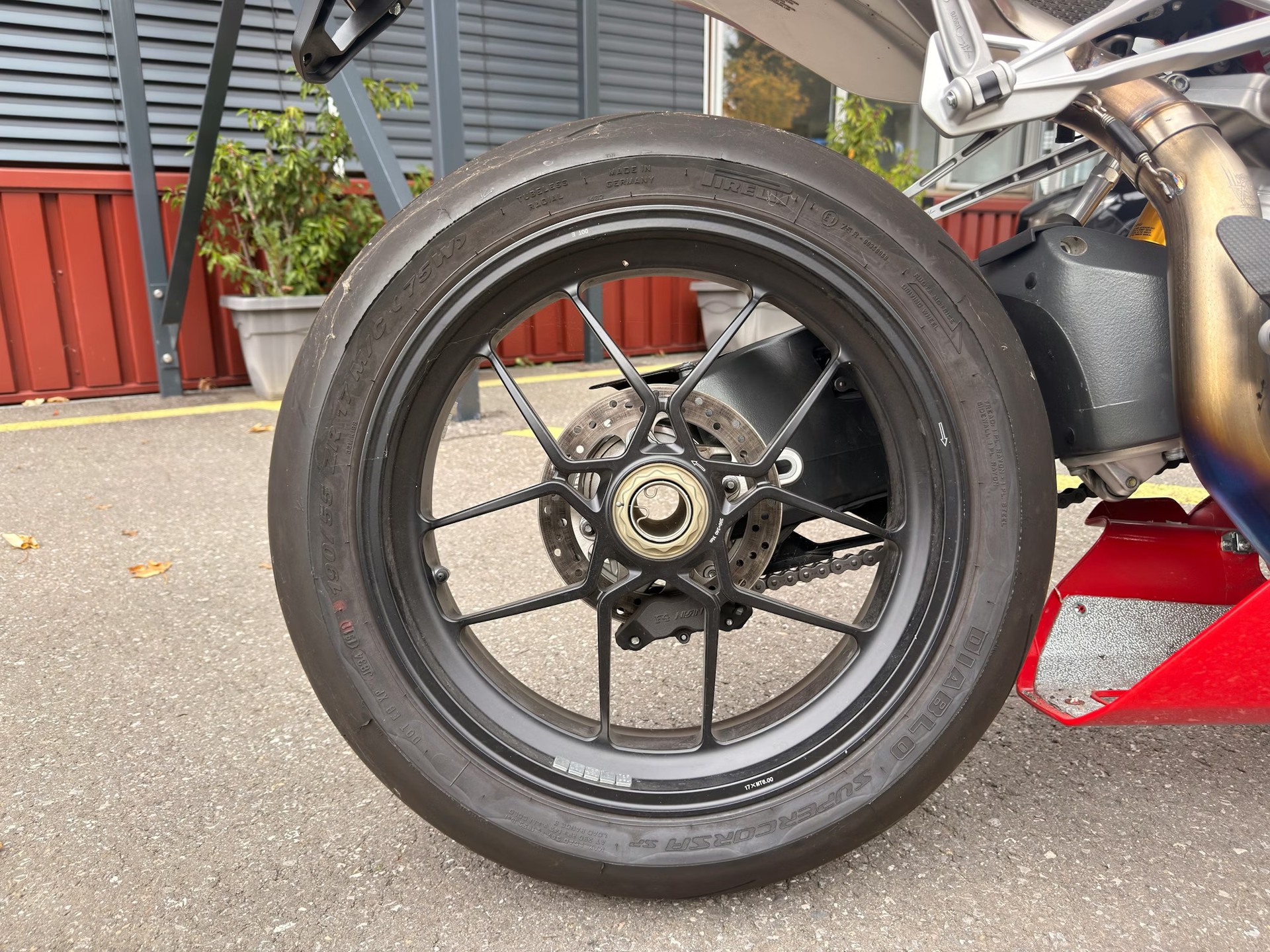 MV AGUSTA F4 1000-image-15