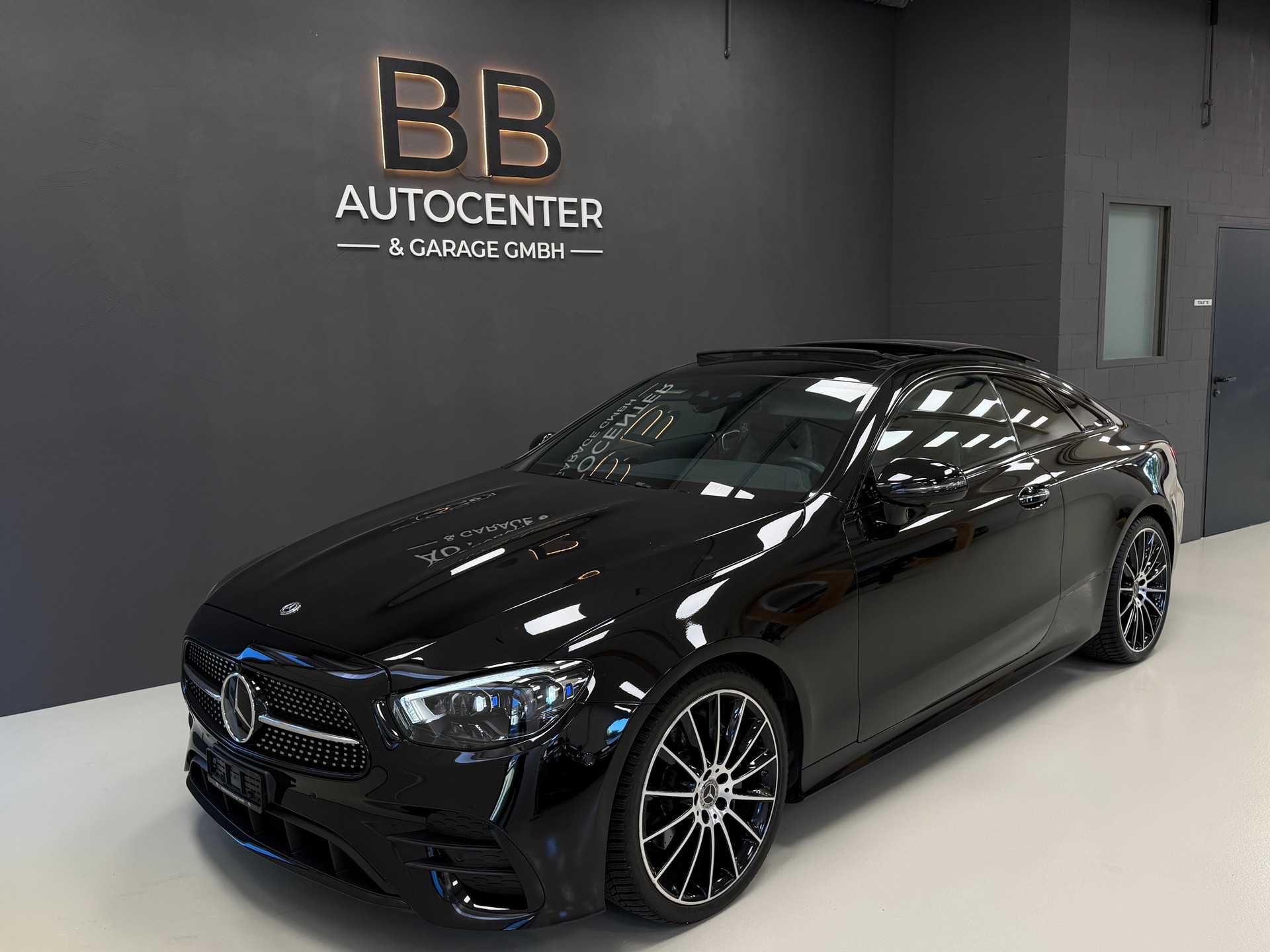 MERCEDES-BENZ E 200 Coupé AMG Line 9G-Tronic-image-0