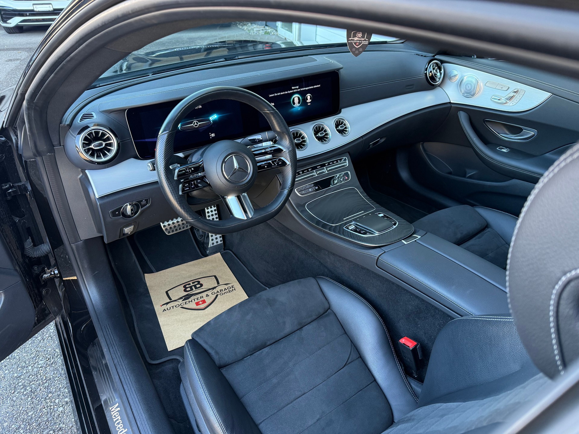 MERCEDES-BENZ E 200 Coupé AMG Line 9G-Tronic-image-13