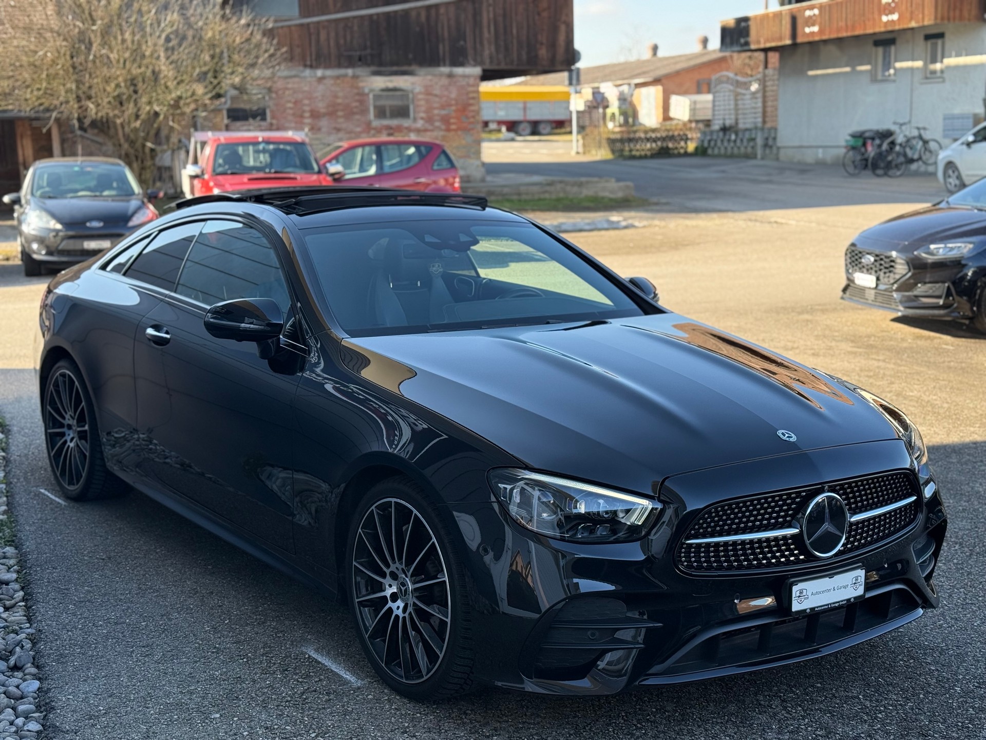 MERCEDES-BENZ E 200 Coupé AMG Line 9G-Tronic-image-9