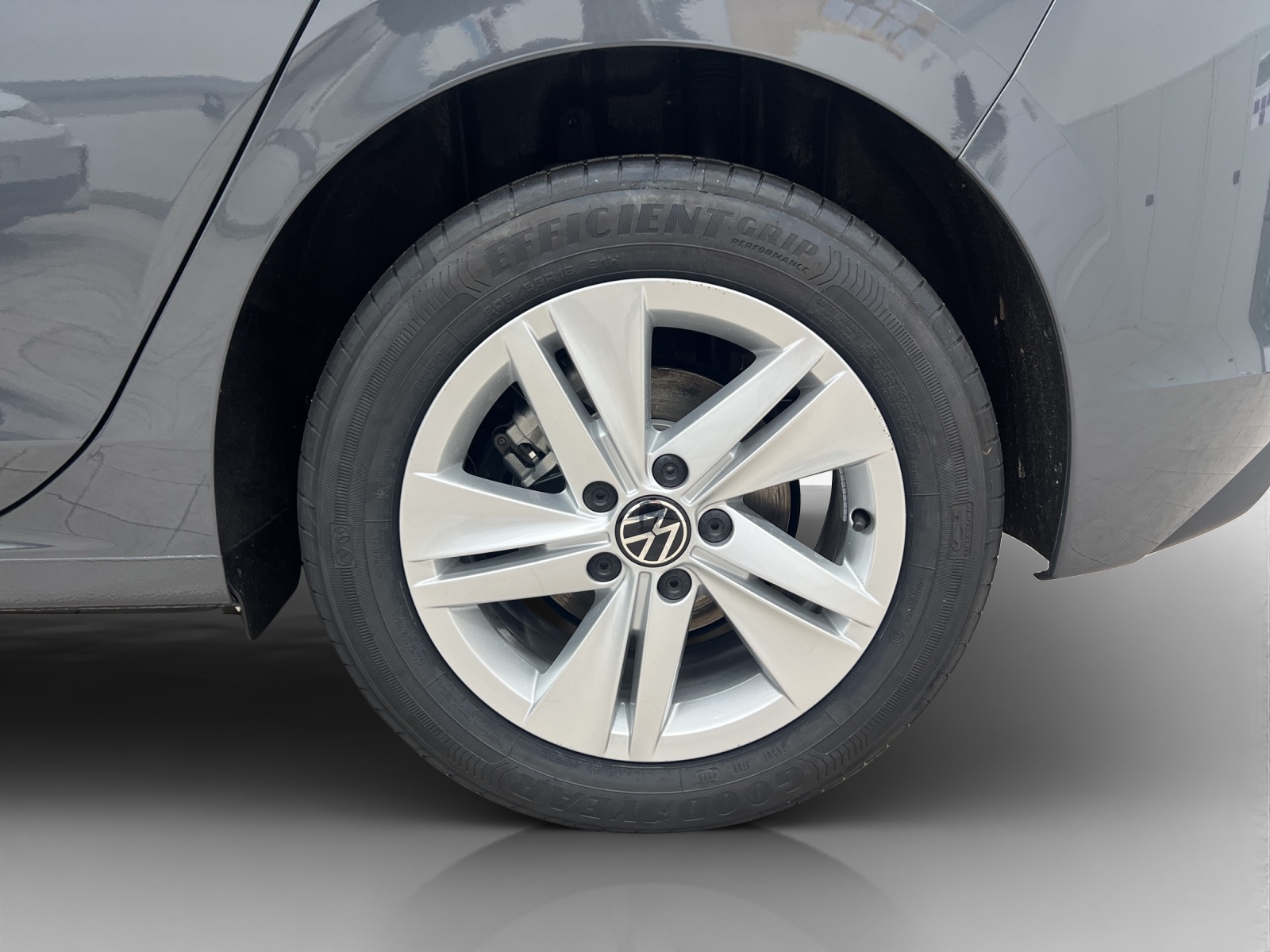 VW Golf 1.5 e TSI mHEV Basis DSG-image-13