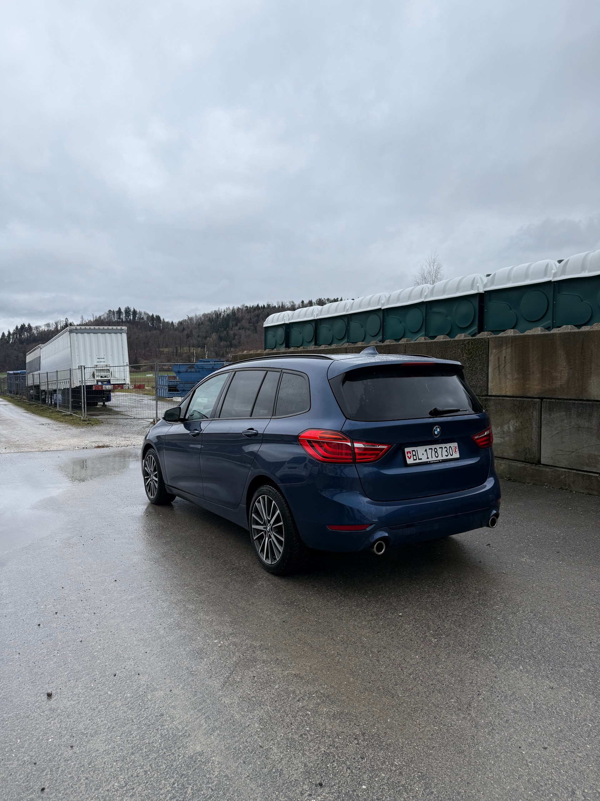 BMW 220i Gran Tourer Sport Line DKG-image-3