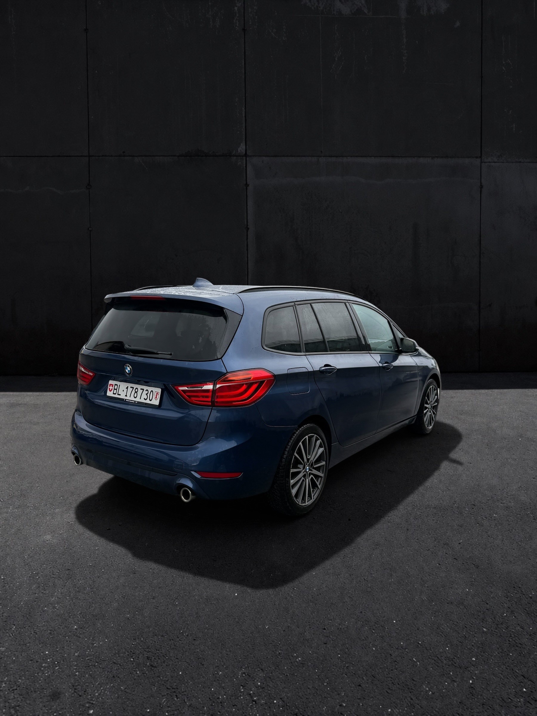 BMW 220i Gran Tourer Sport Line DKG-image-4