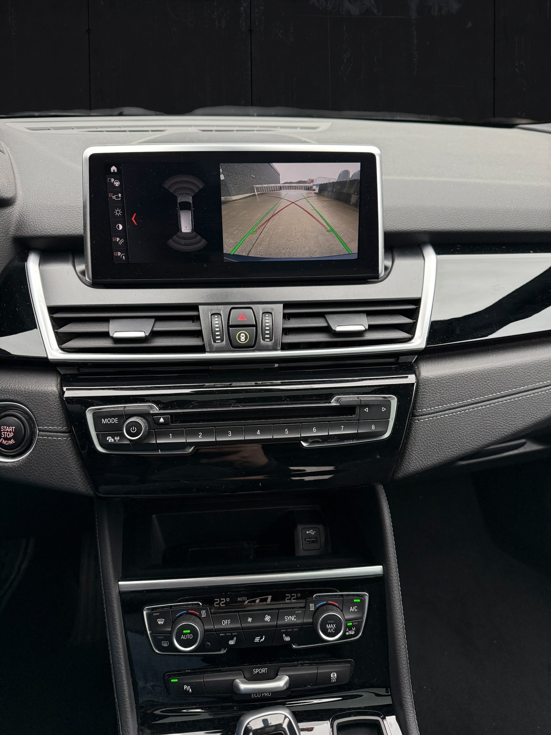 BMW 220i Gran Tourer Sport Line DKG-image-11