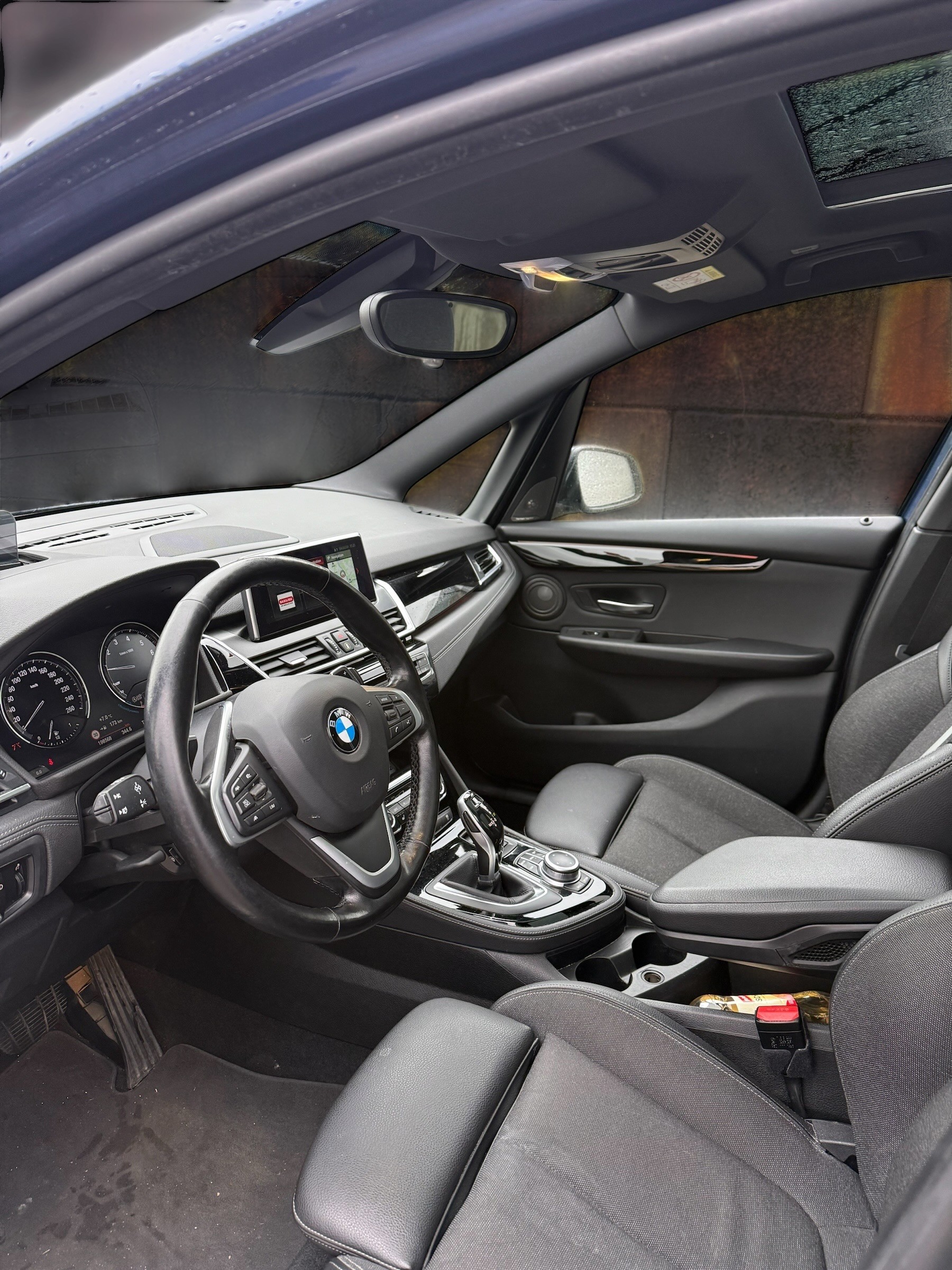 BMW 220i Gran Tourer Sport Line DKG-image-5