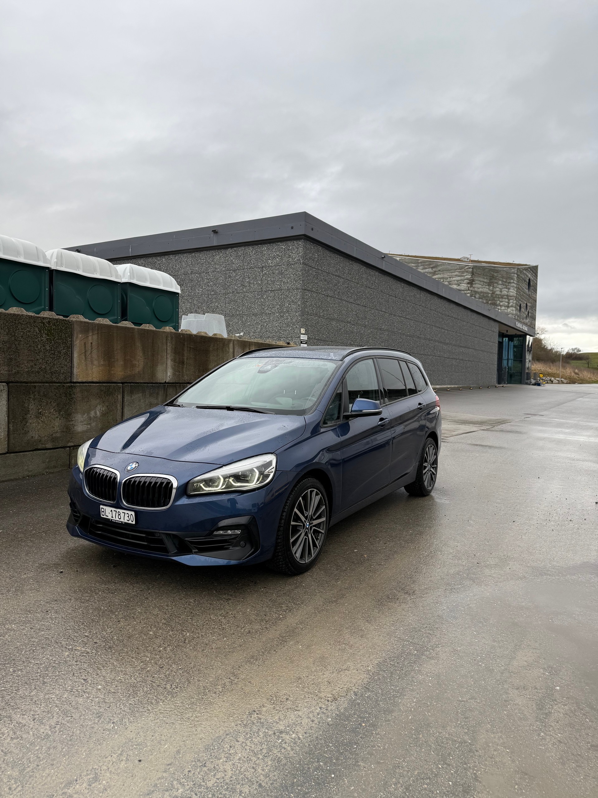 BMW 220i Gran Tourer Sport Line DKG