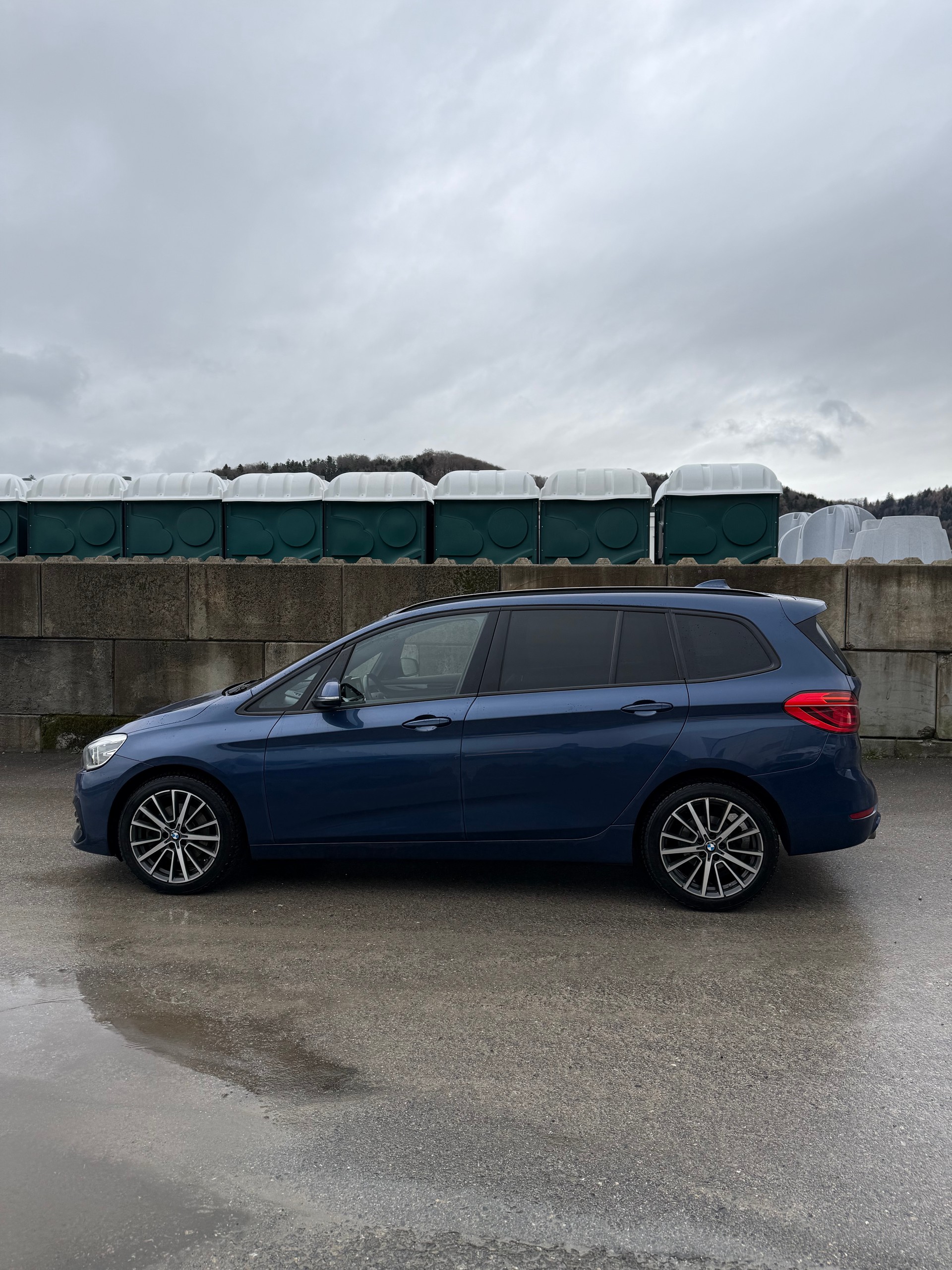BMW 220i Gran Tourer Sport Line DKG-image-2