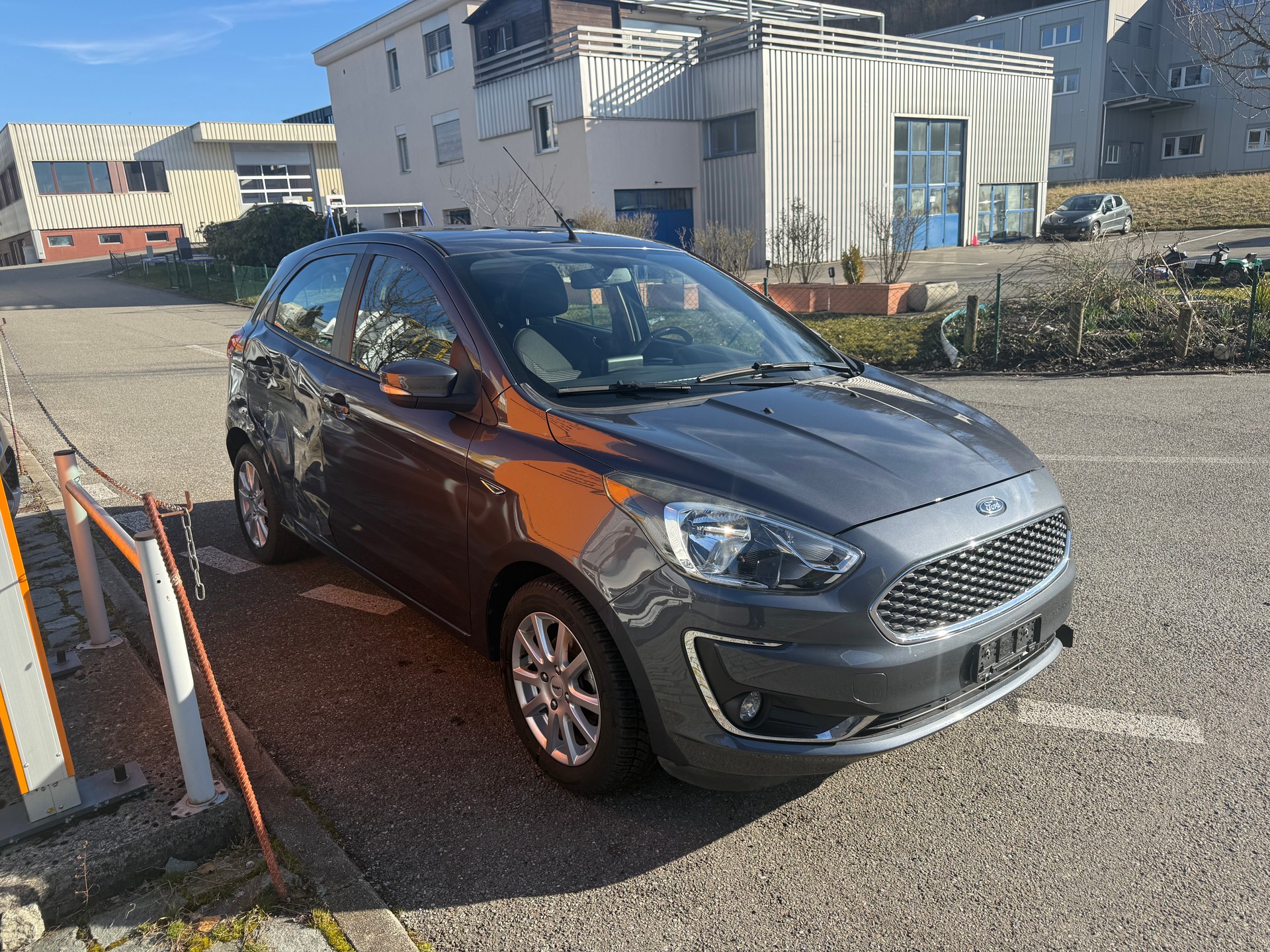 FORD KA+ 1.2 Ti-VCT Active-image-1
