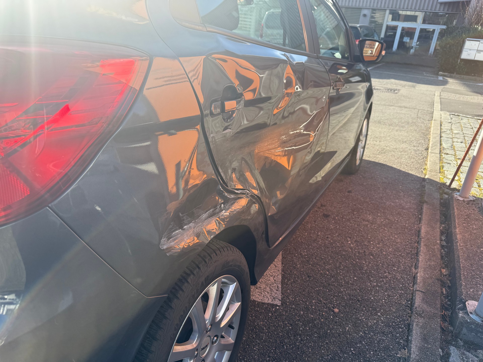FORD KA+ 1.2 Ti-VCT Active-image-5