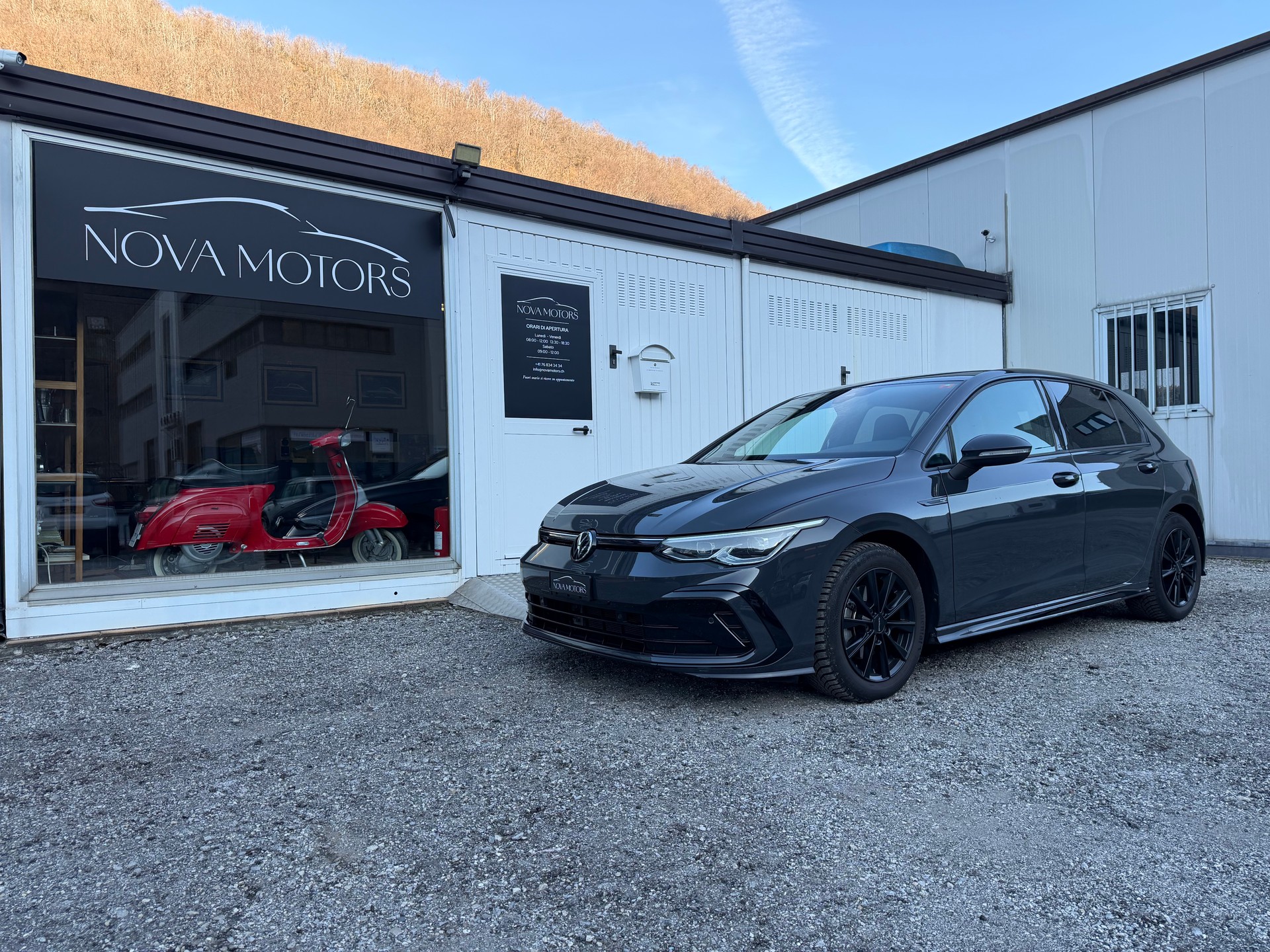 VW Golf 1.5 eTSI mHEV ACT R-Line DSG-image-0
