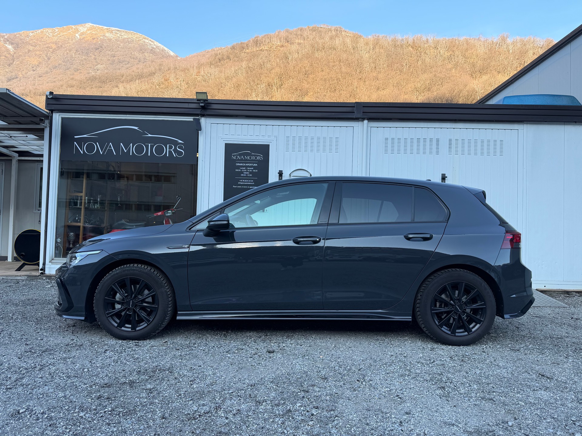VW Golf 1.5 eTSI mHEV ACT R-Line DSG-image-1