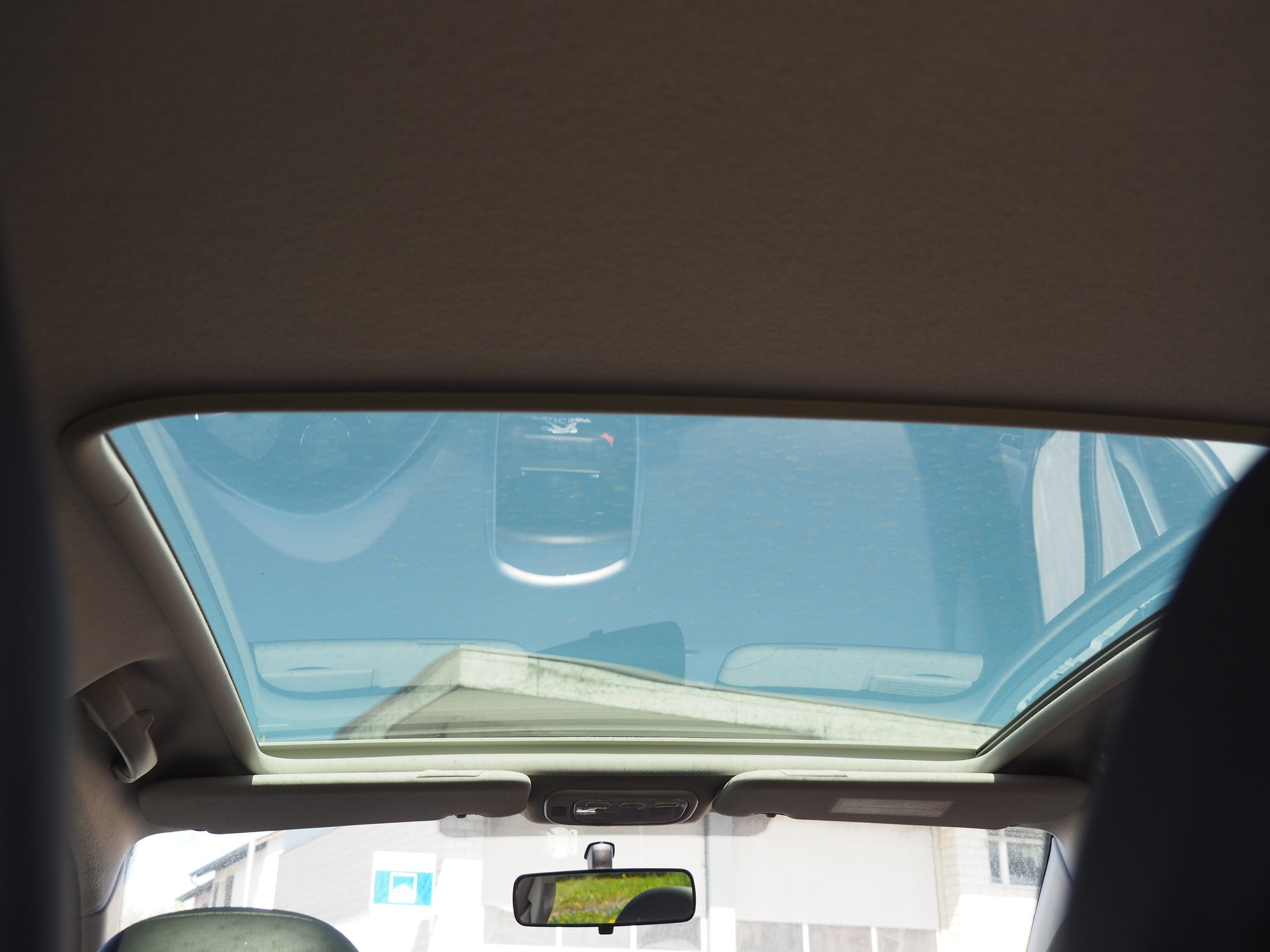 PEUGEOT 207 1.6 16V Allure Automatic-image-9