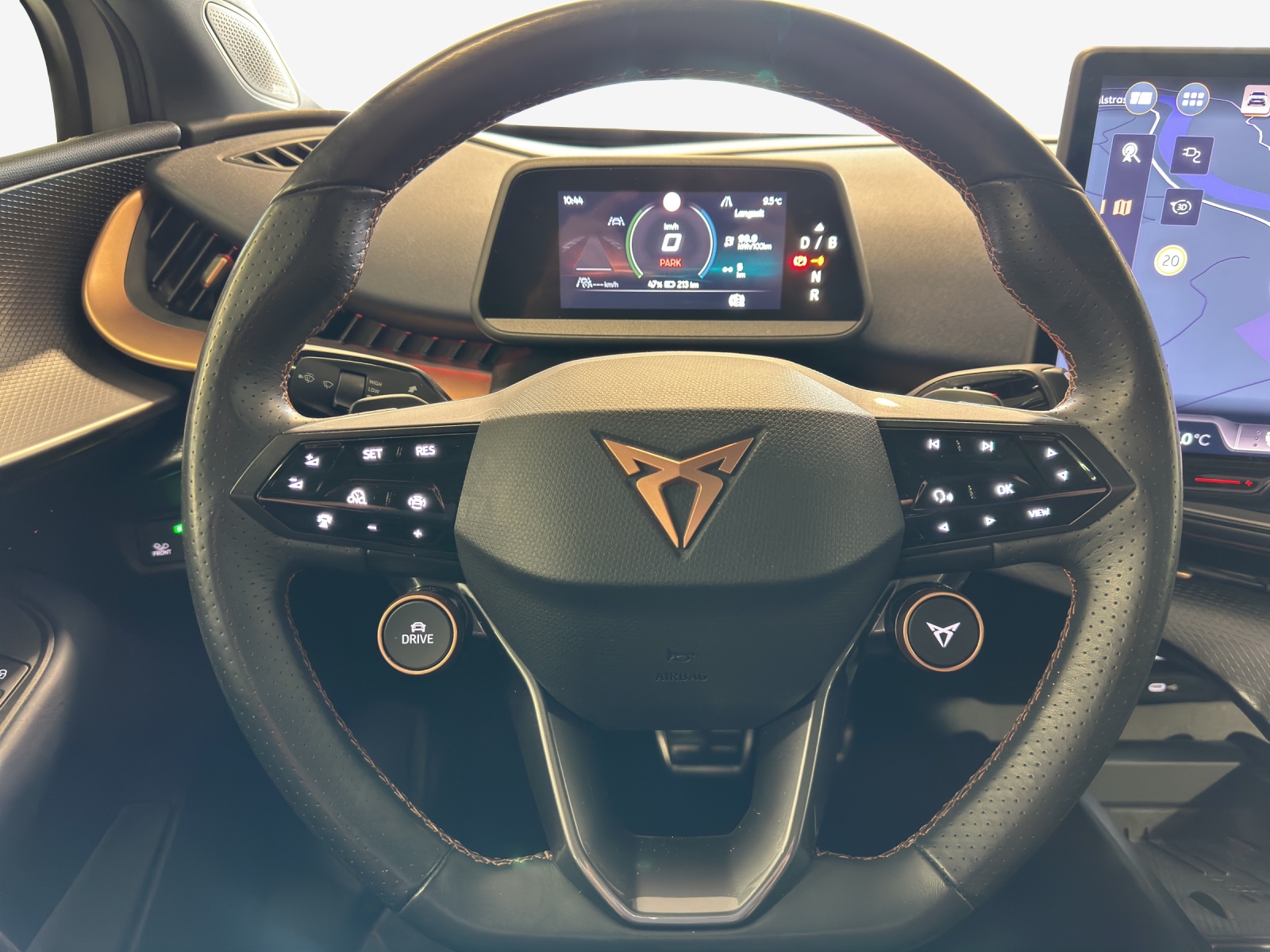 CUPRA Tavascan Type 9 77 kWh Adrenaline-image-10