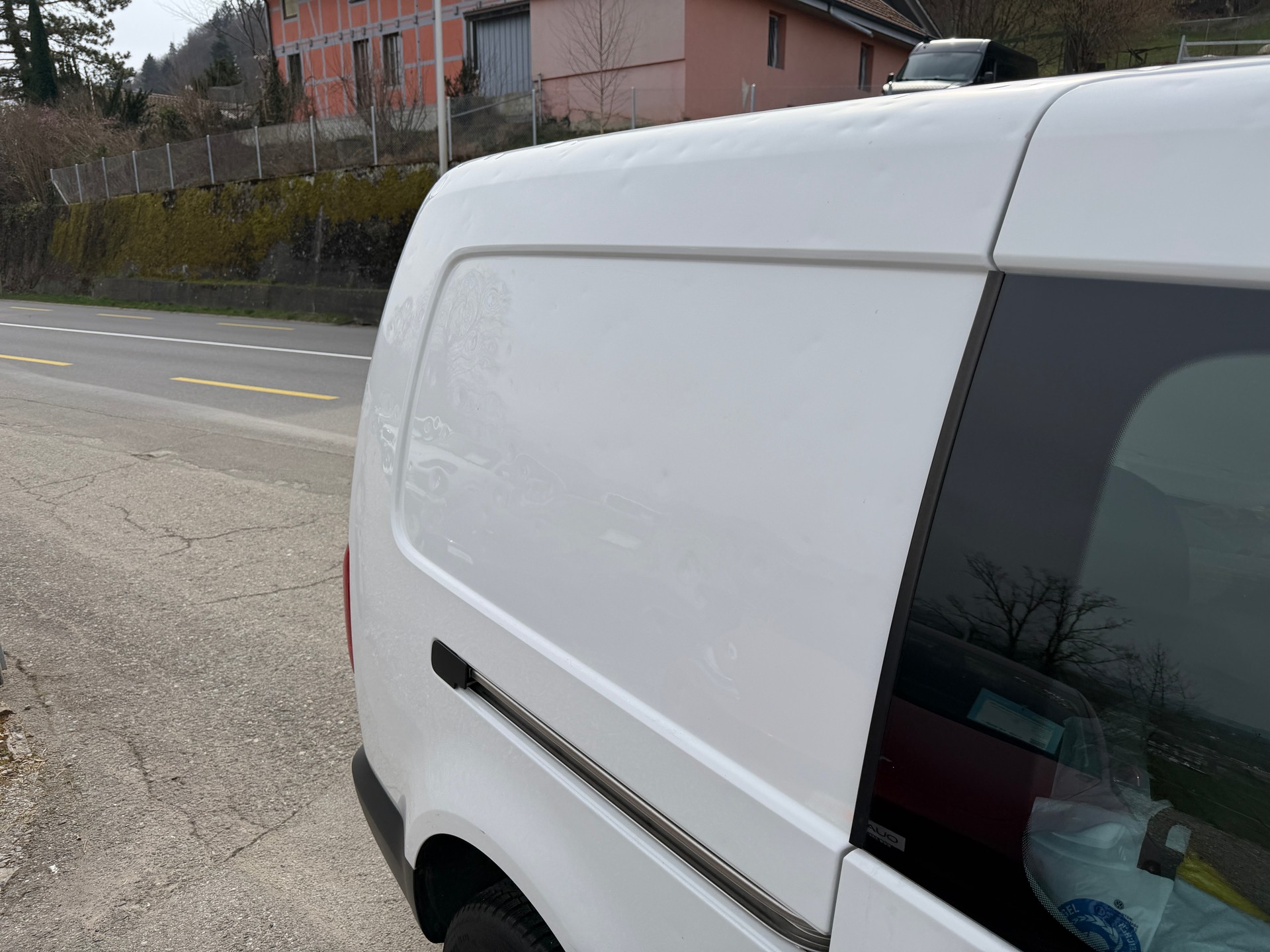 VW Caddy Maxi 2.0TDI Entry BlueMotion Technology-image-8