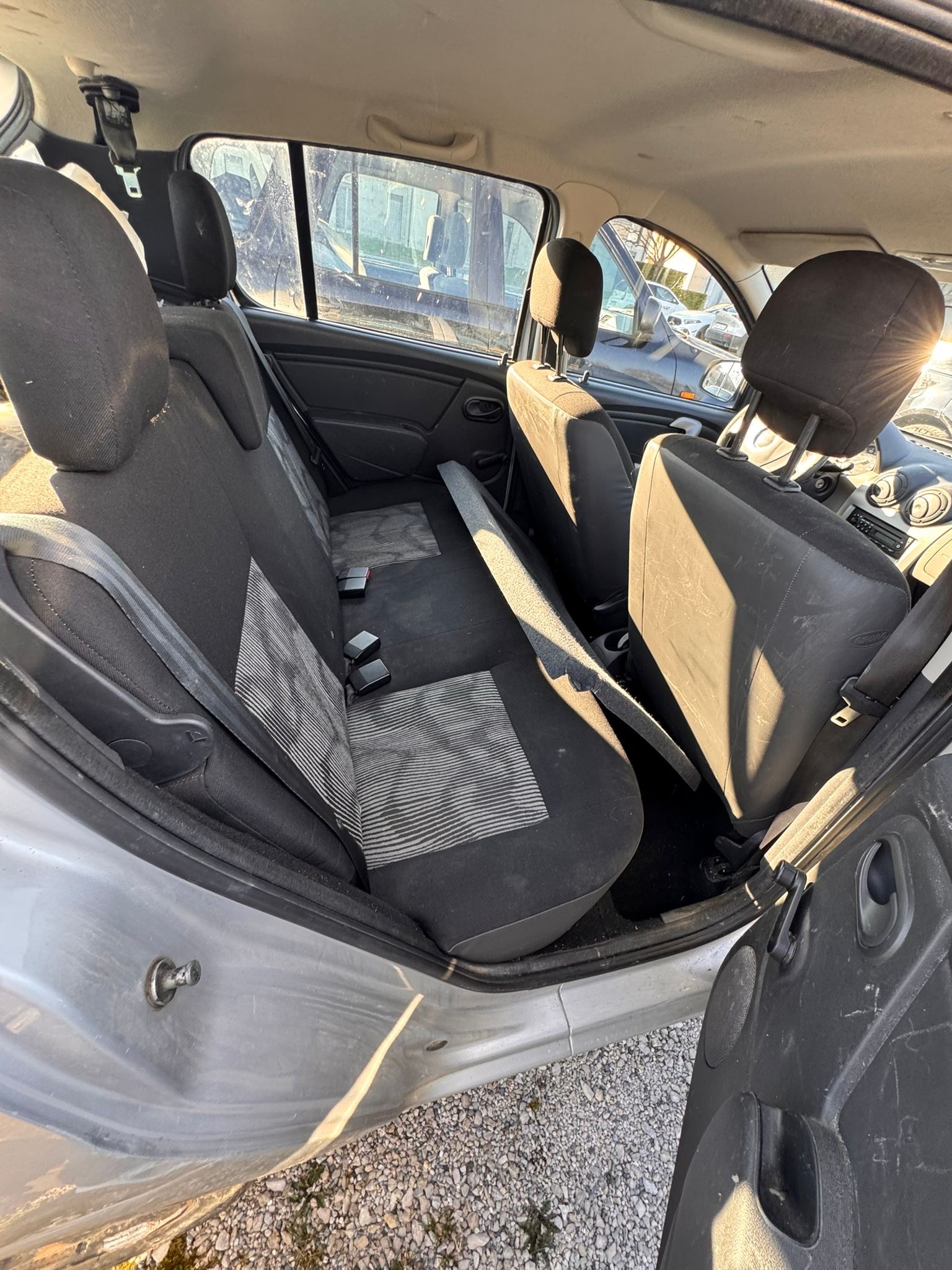 DACIA Sandero 1.6 Ambiance-image-8