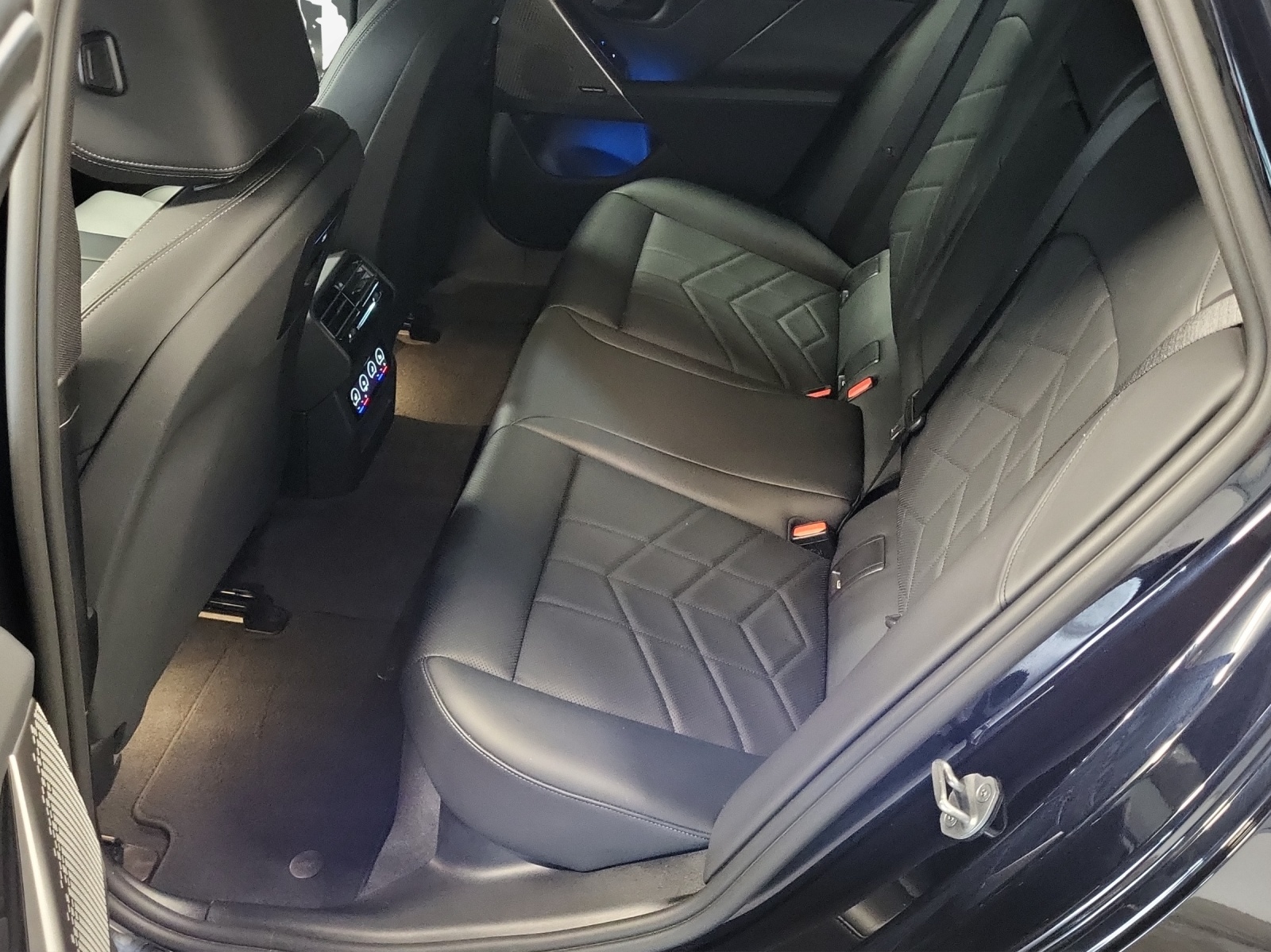BMW 530e xDr Tour M Sport-image-18
