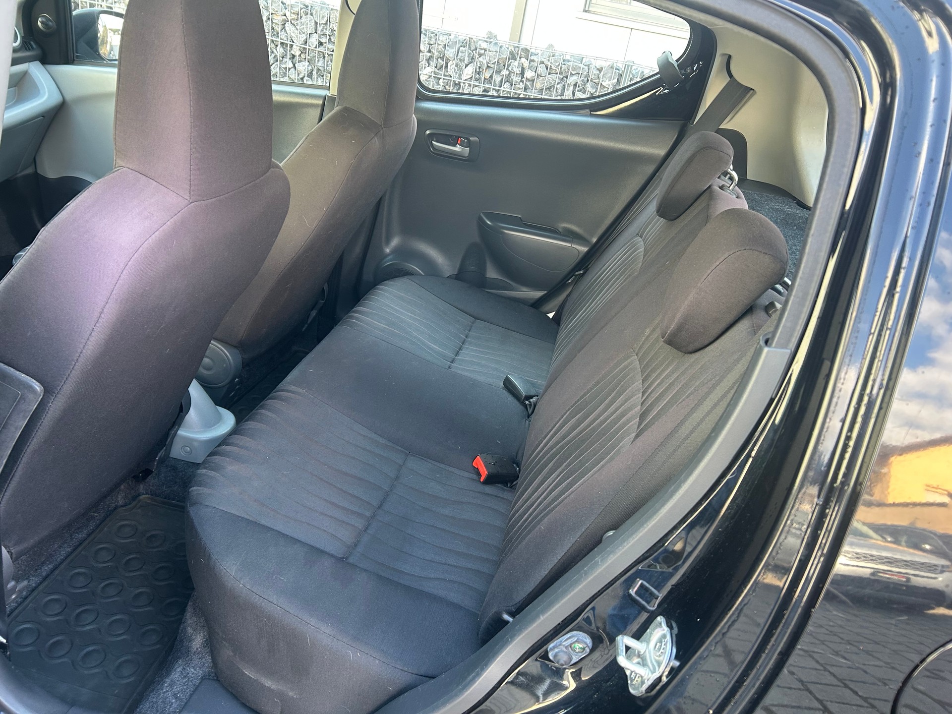NISSAN Pixo 1.0 acenta-image-6