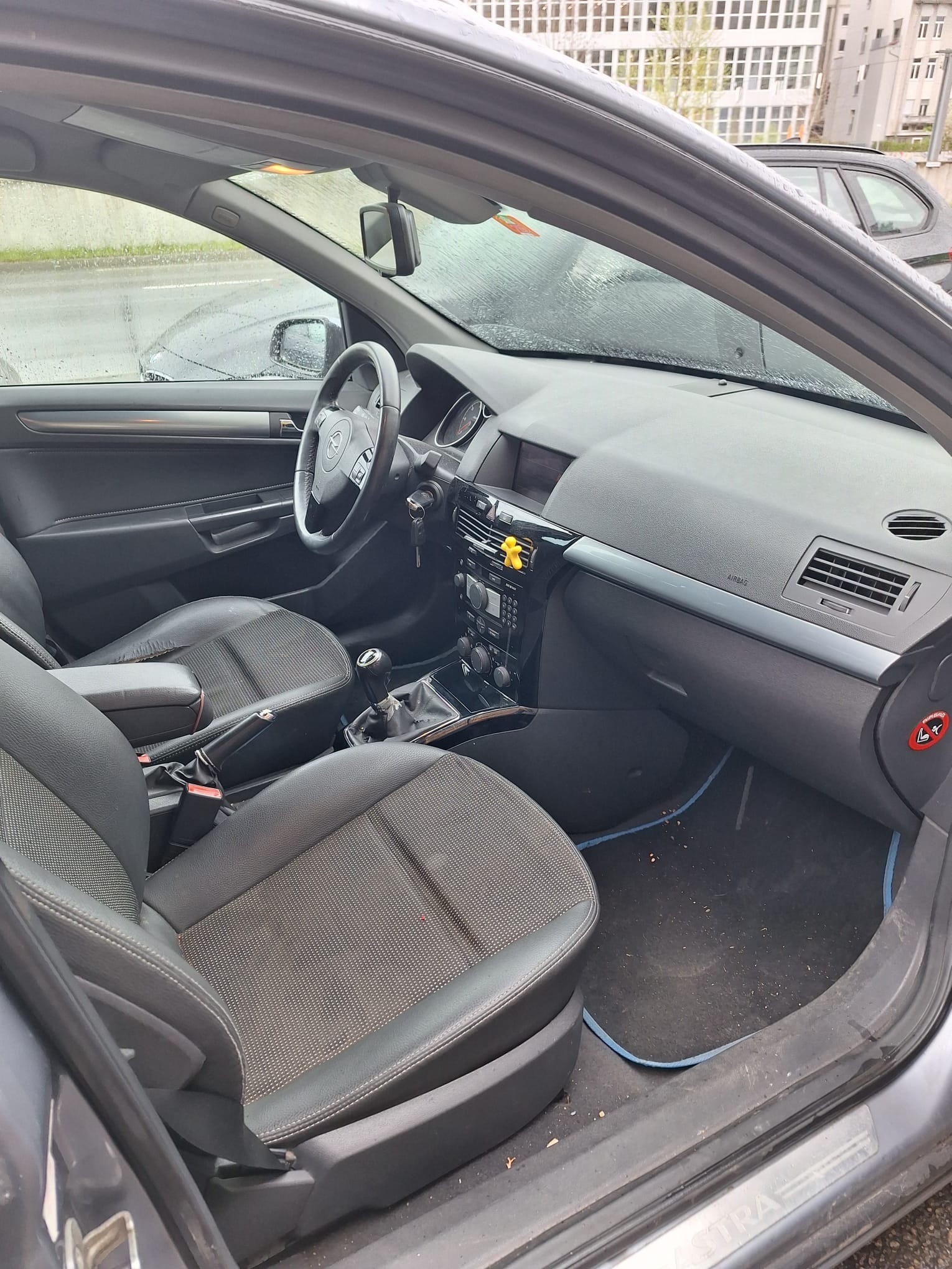 OPEL Astra Caravan 1.9 CDTi Enjoy-image-6