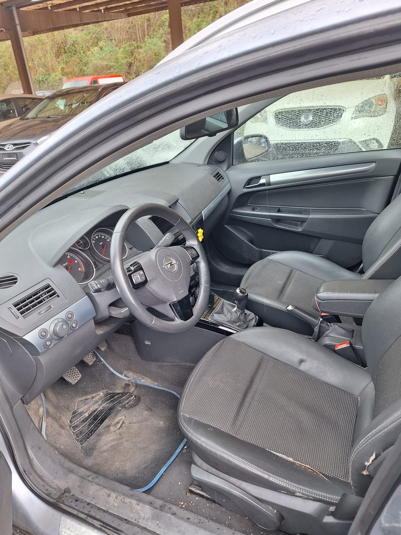 OPEL Astra Caravan 1.9 CDTi Enjoy-image-7