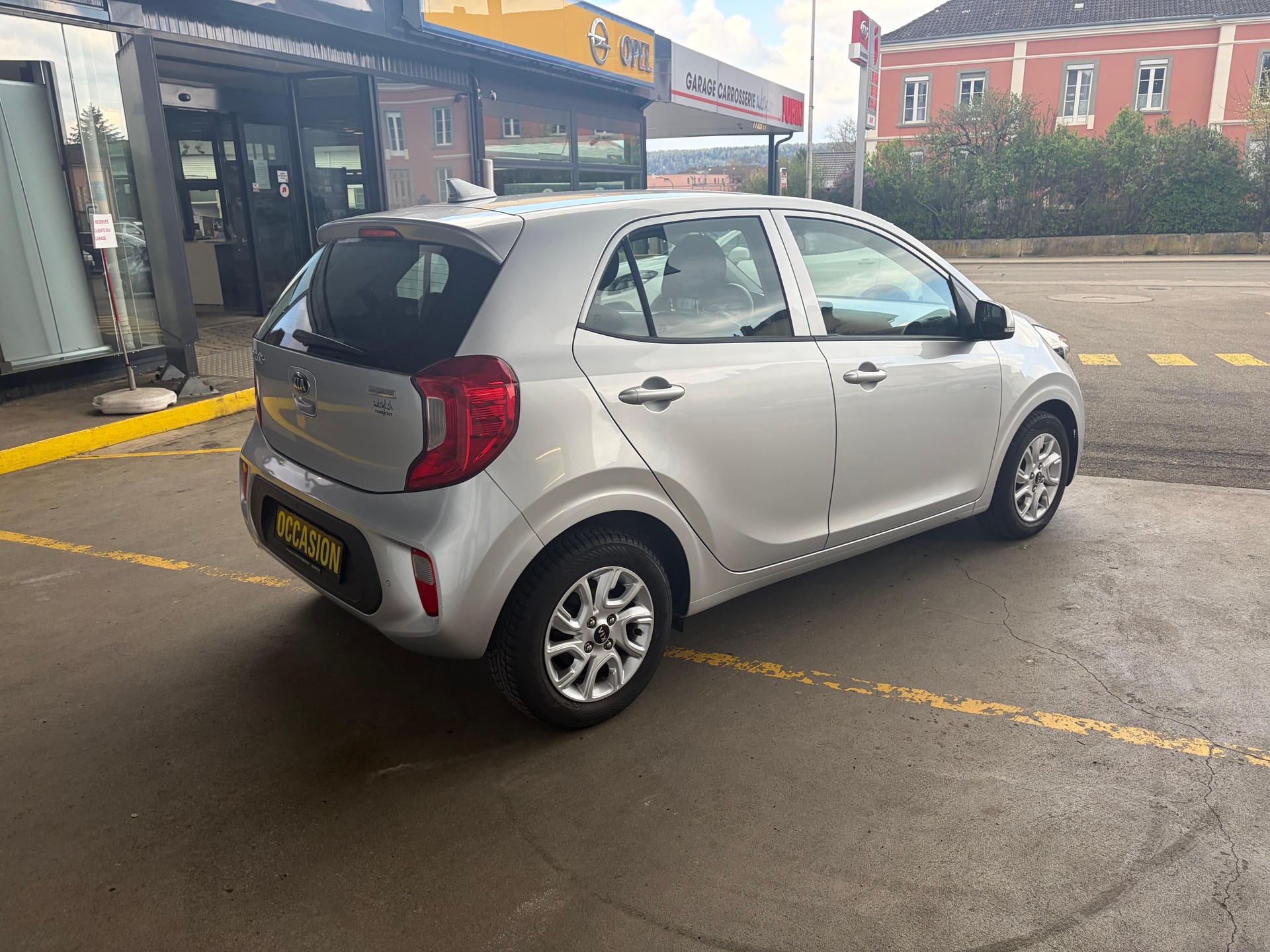 KIA Picanto 1.2 CVVT Swiss City Line-image-2