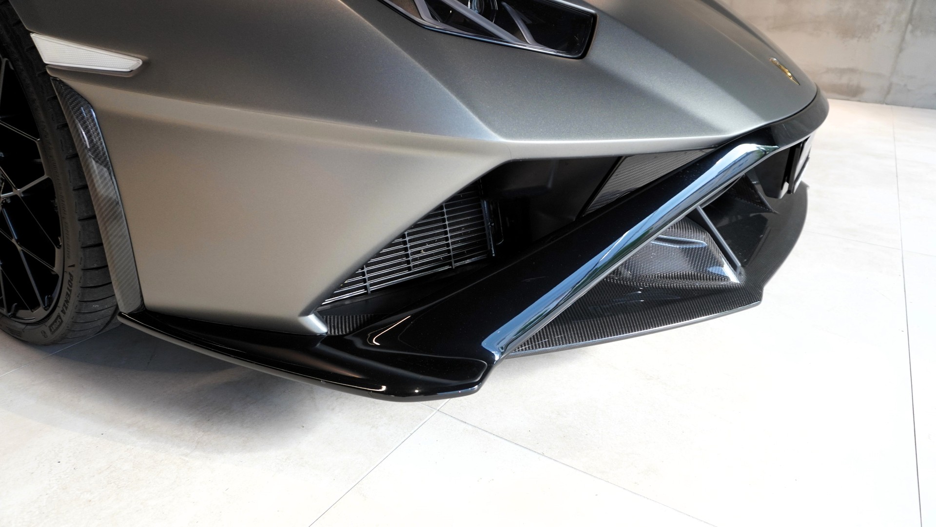 LAMBORGHINI Huracan STO Coupé DCT RWD-image-4