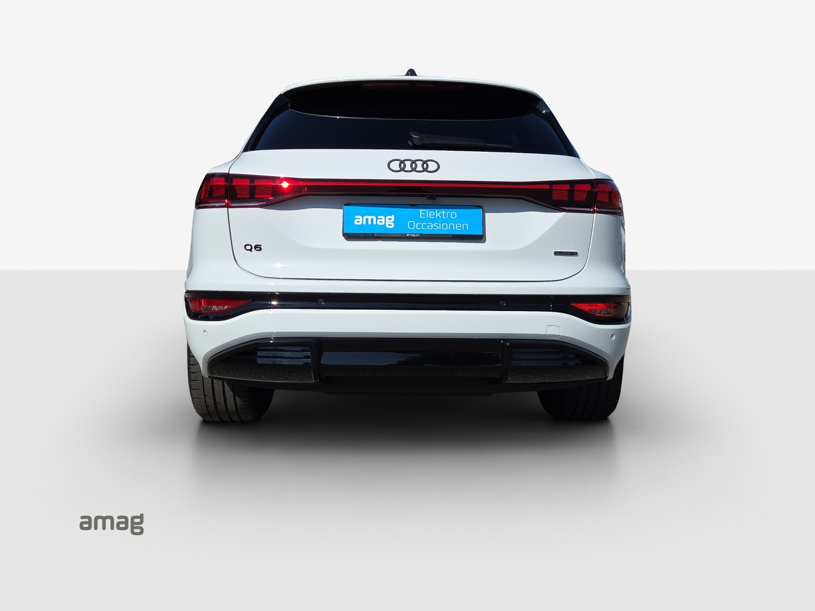 AUDI Q6 e-tron quattro-image-4