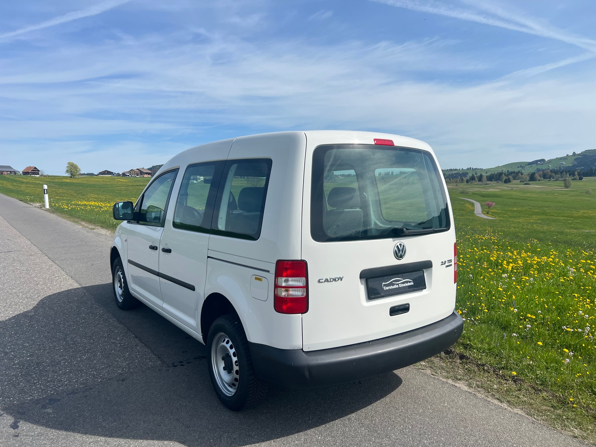 VW Caddy 2.0 TDI 4Motion-image-4
