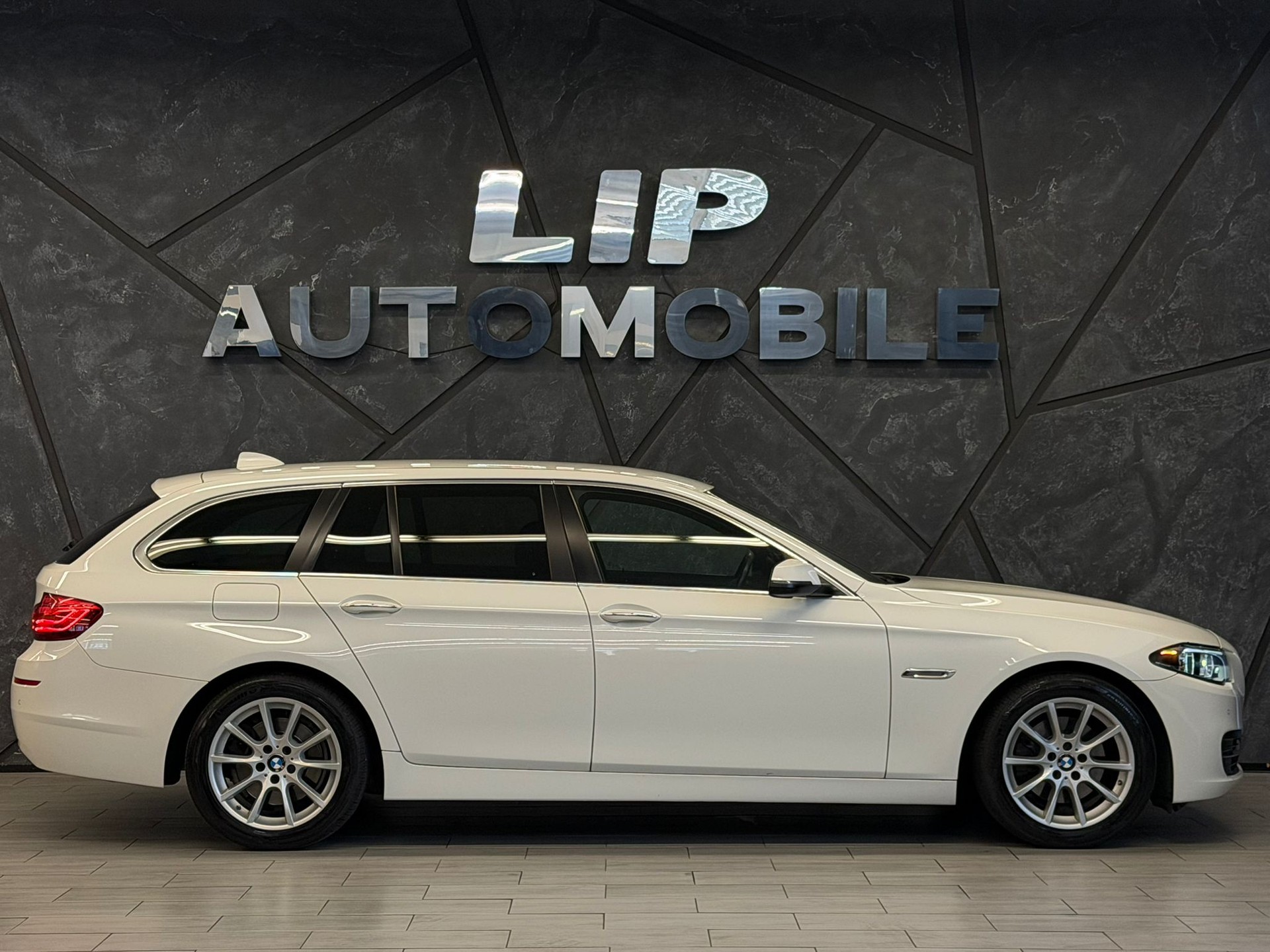 BMW 520d Touring Steptronic-image-3