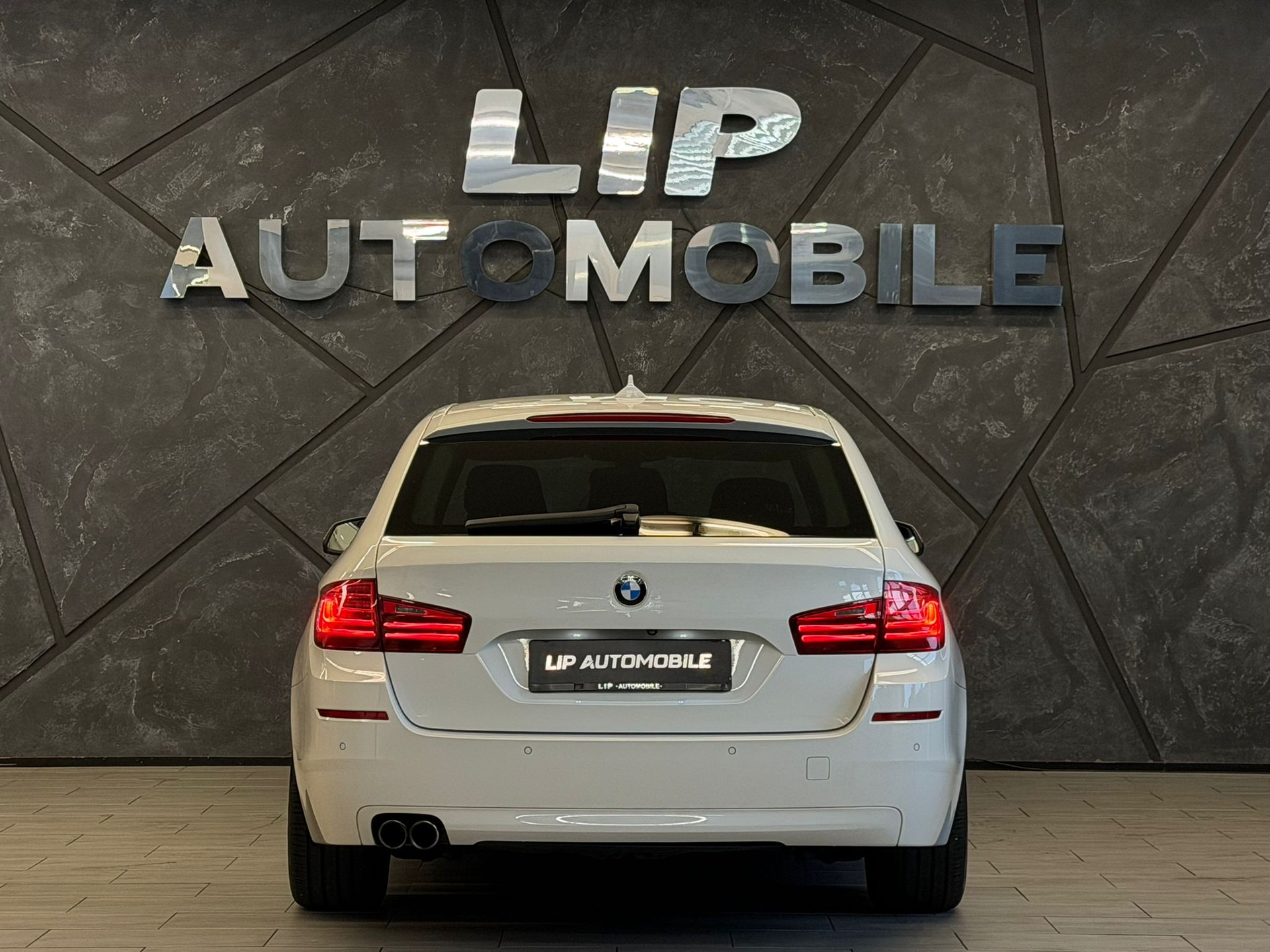 BMW 520d Touring Steptronic-image-6